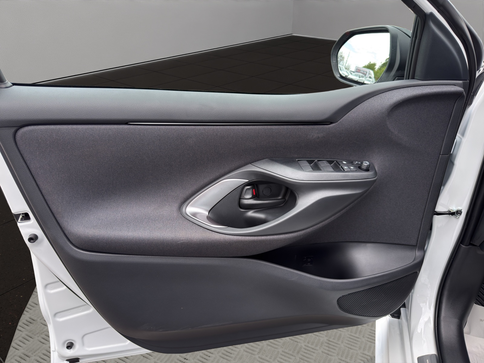 TOYOTA Yaris 1.5 GR Sport e-CVT (4 STÜCK)-image-11