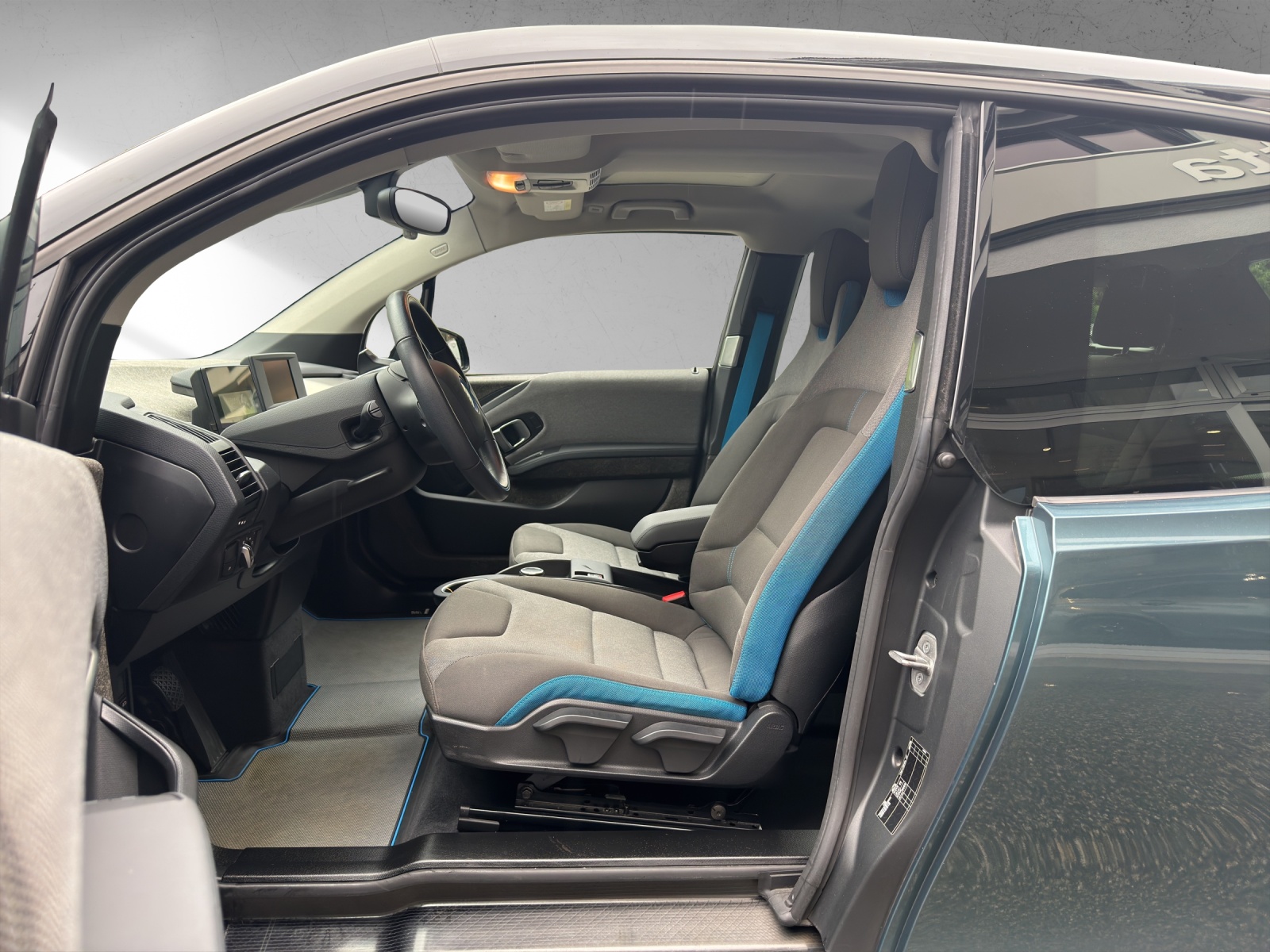 BMW i3s (120Ah)-image-15