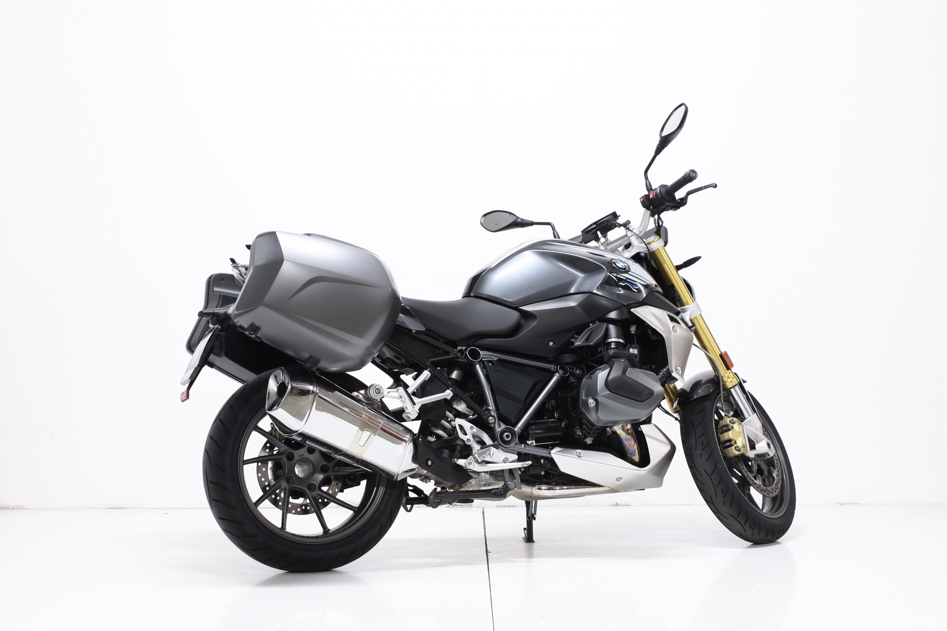 BMW R 1250 R Exclusive-image-2