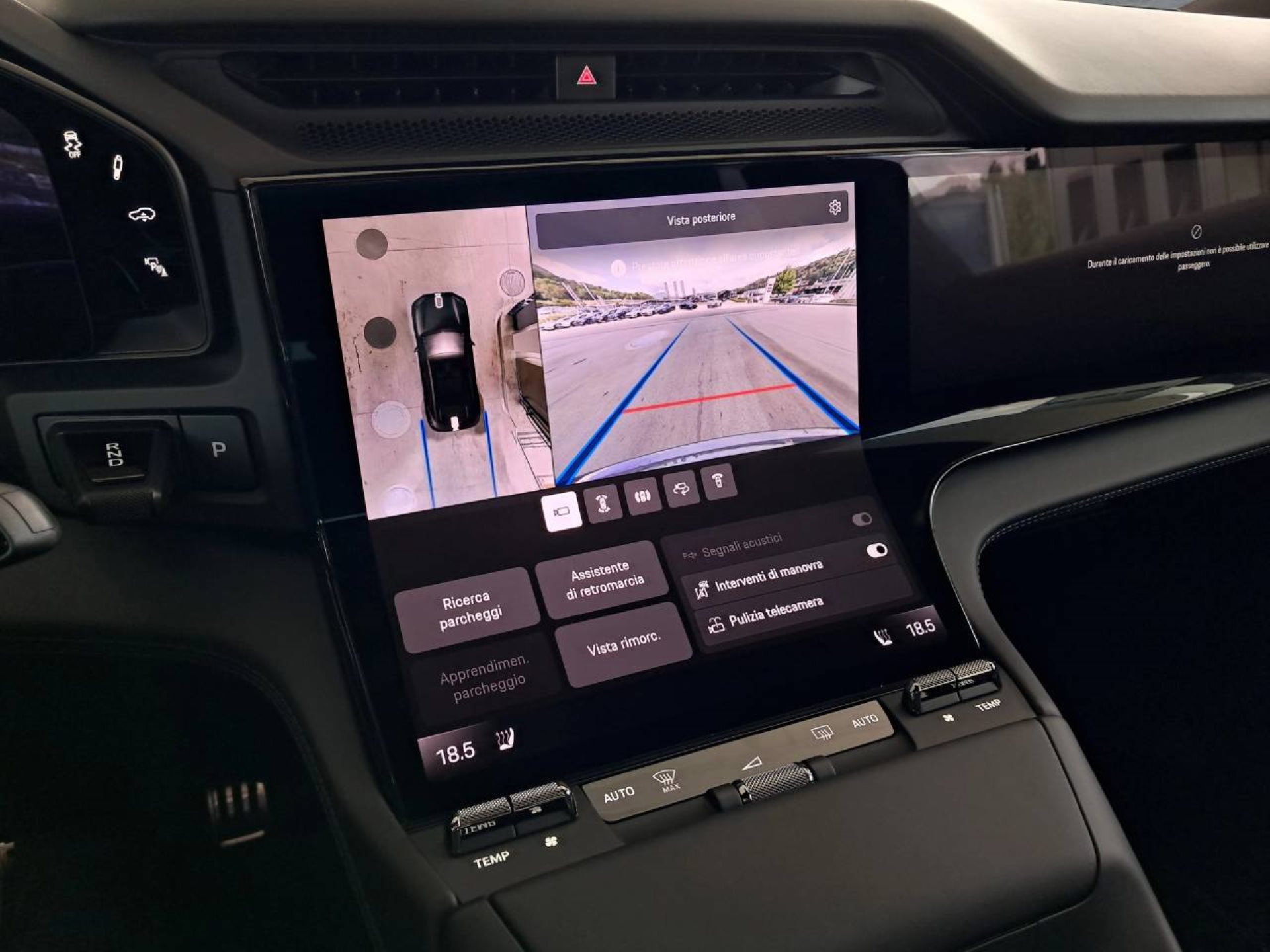 PORSCHE Cayenne Coupé Electric-image-19
