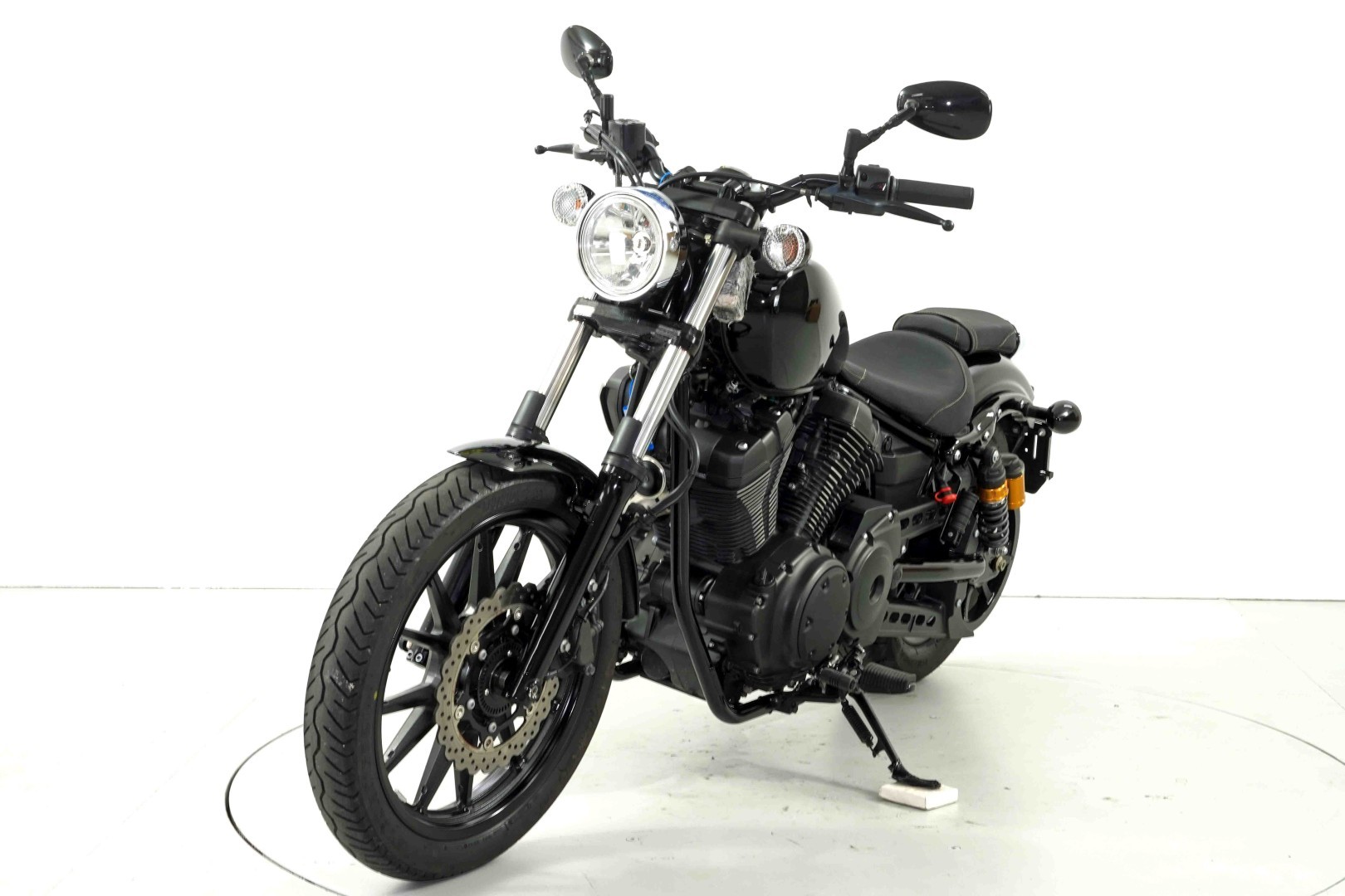 YAMAHA XV 950 R ABS-showroom-element-2