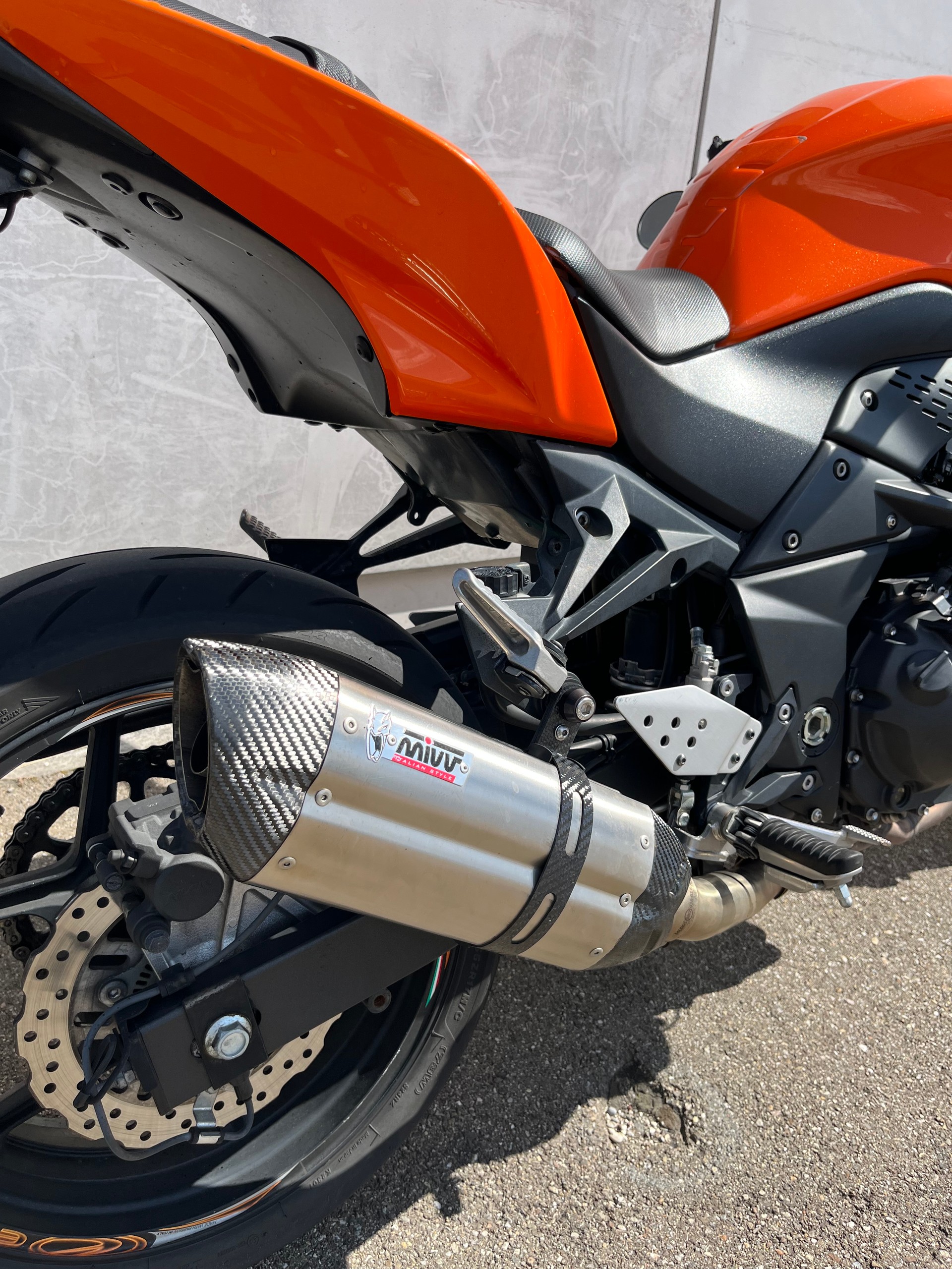 KAWASAKI Z 750-image-10