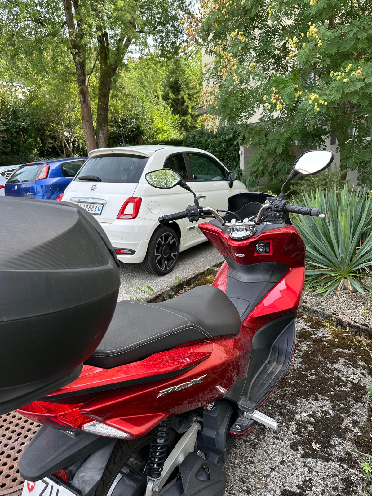 HONDA PCX 125 i-image-2