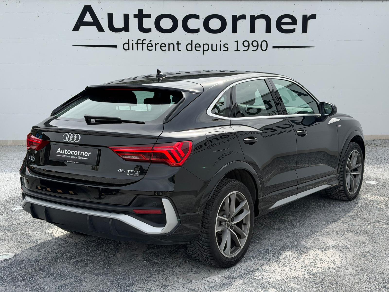AUDI Q3 Sportback 45 TFSI S line quattro S-tronic-showroom-element-1