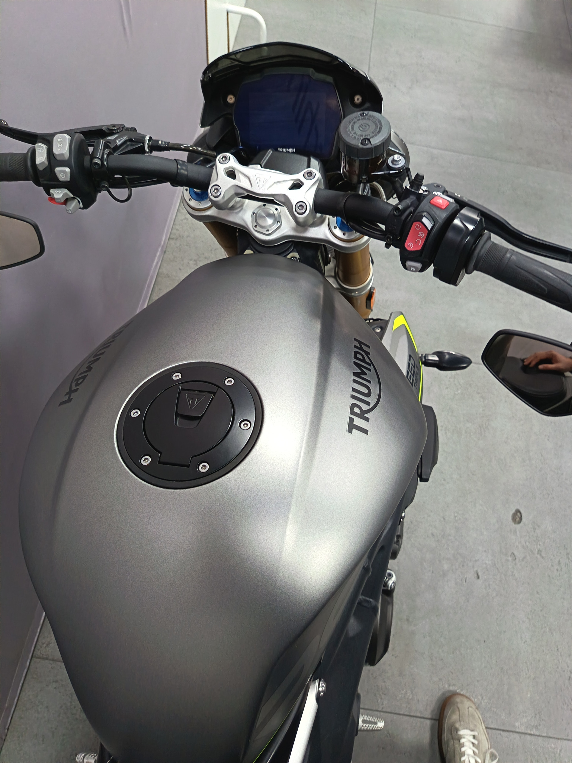 TRIUMPH Speed Triple 1200 RS - LEASING à 189.--image-4