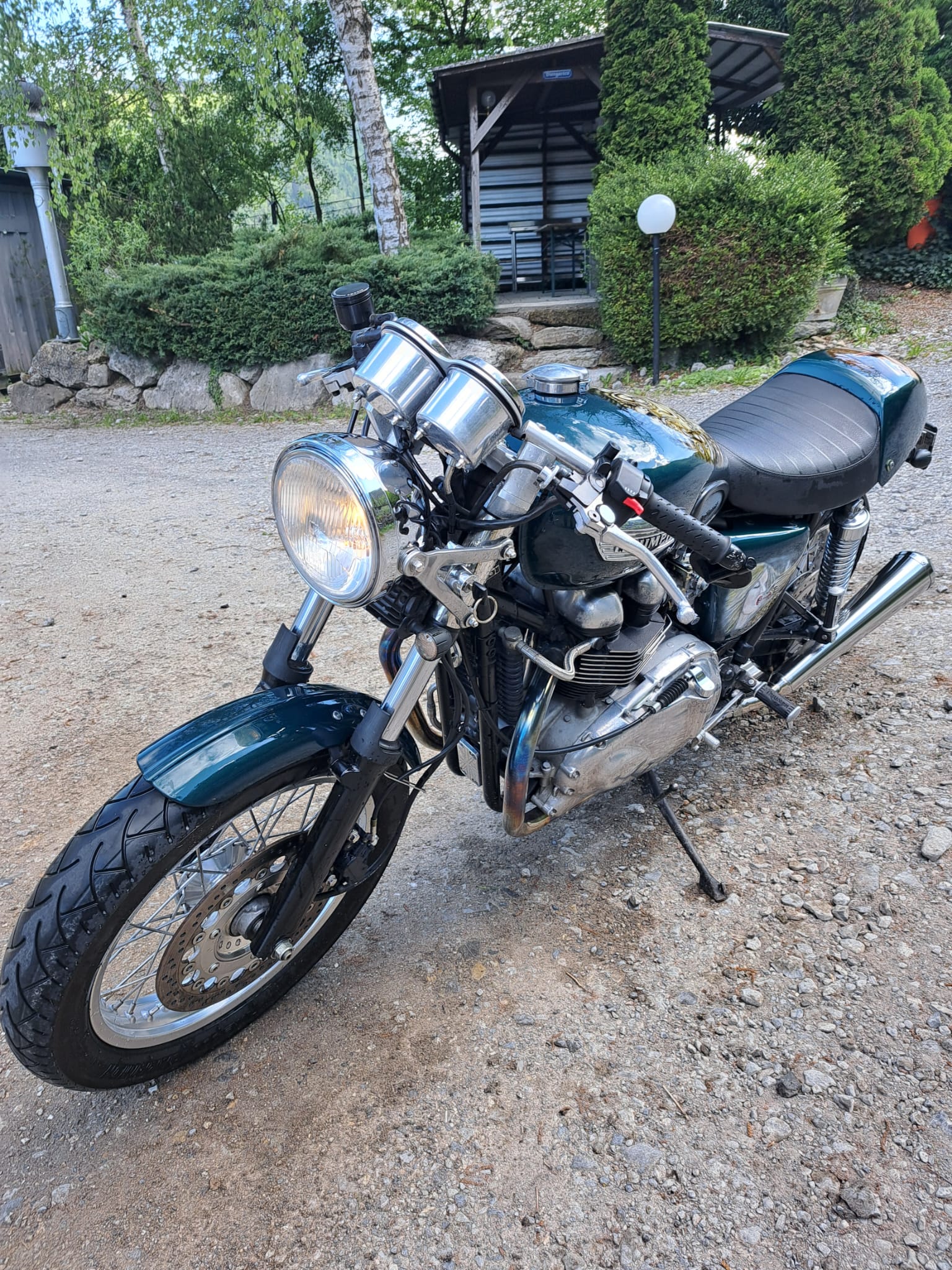 TRIUMPH Thruxton 900-image-1