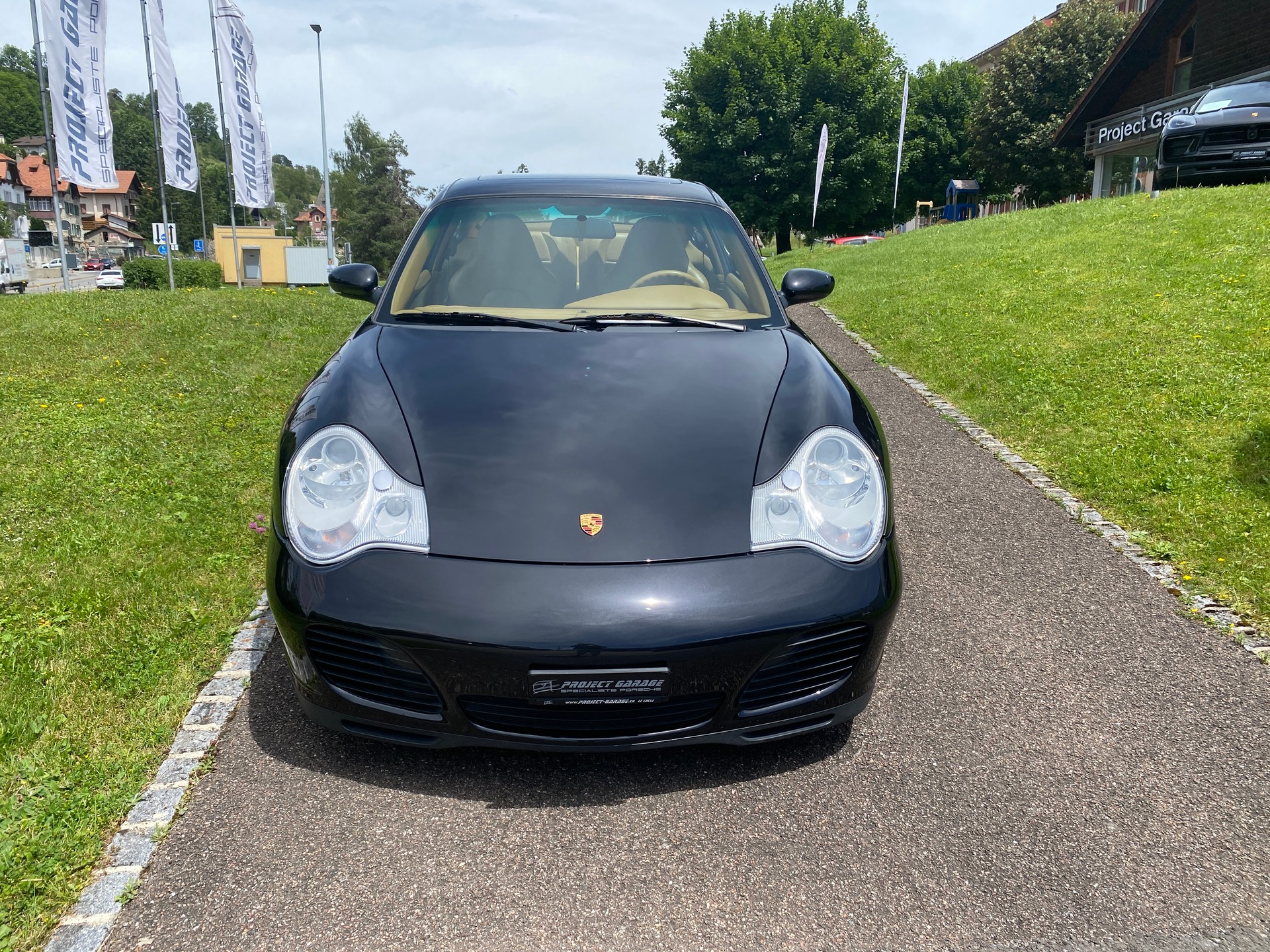 PORSCHE 911 Carrera 4 S-image-5