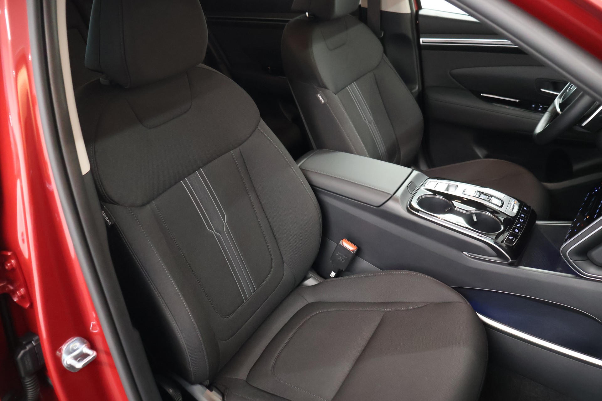 HYUNDAI Tucson 1.6 TGDI HEV Amplia 4WD-image-14