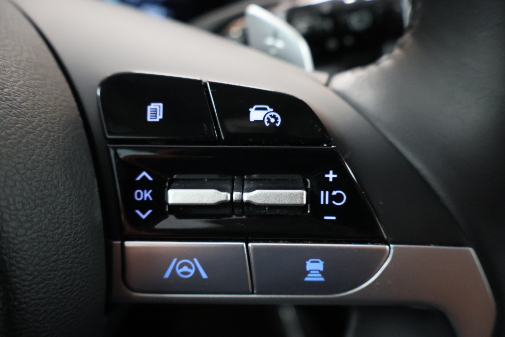 HYUNDAI Tucson 1.6 TGDI HEV Amplia 4WD-image-25