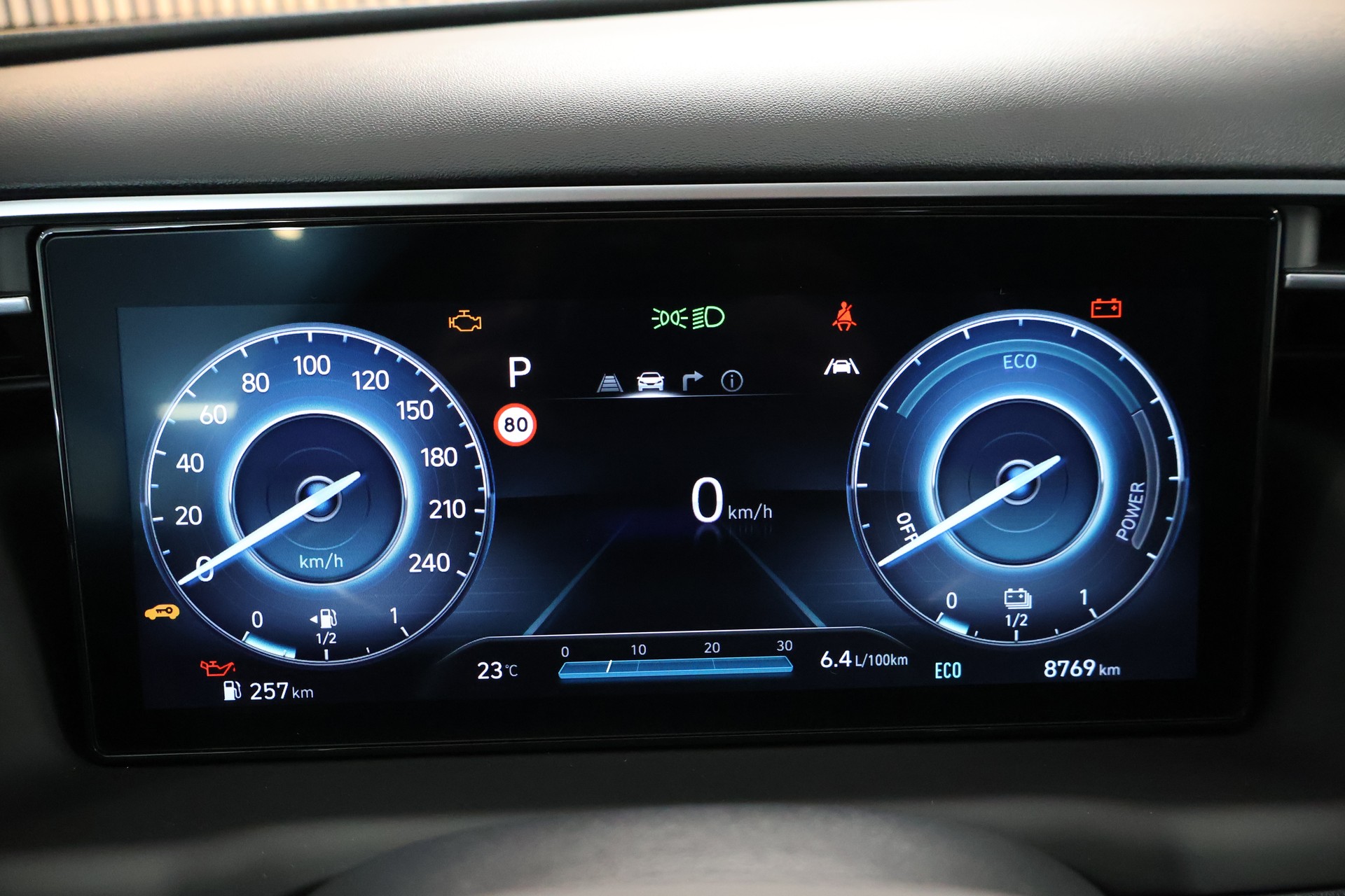 HYUNDAI Tucson 1.6 TGDI HEV Amplia 4WD-image-17