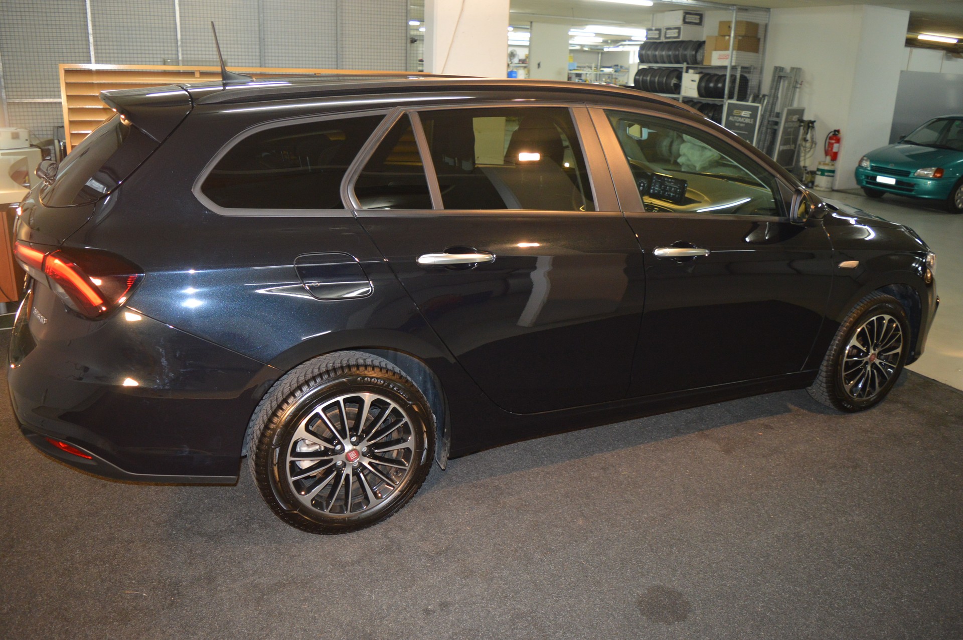 FIAT Tipo 1.5 Hybrid Station Wagon Swiss Edition-image-10