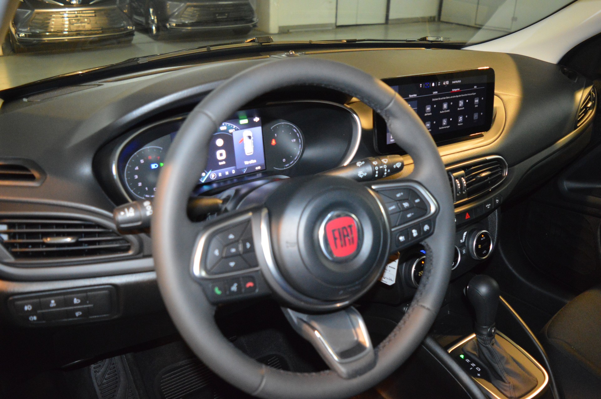 FIAT Tipo 1.5 Hybrid Station Wagon Swiss Edition-image-17