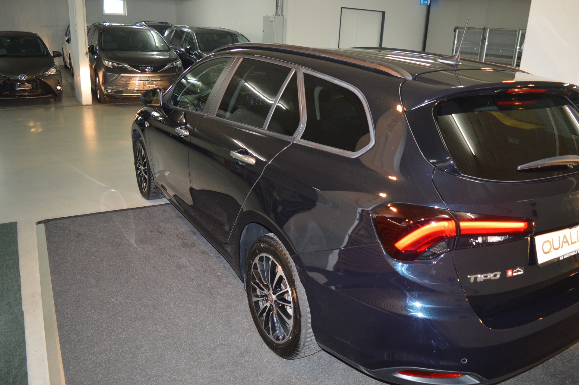 FIAT Tipo 1.5 Hybrid Station Wagon Swiss Edition-image-13