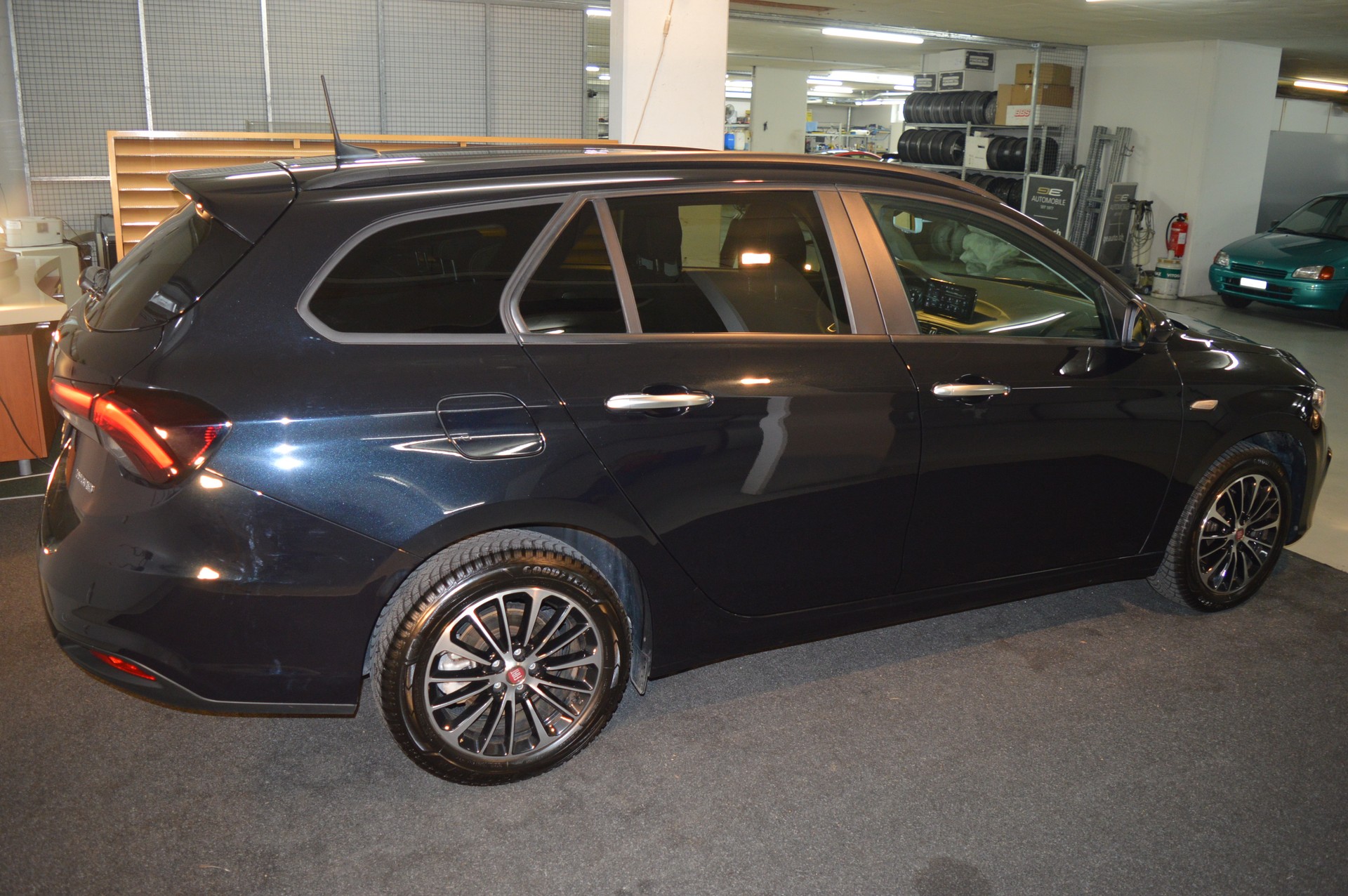 FIAT Tipo 1.5 Hybrid Station Wagon Swiss Edition-image-11