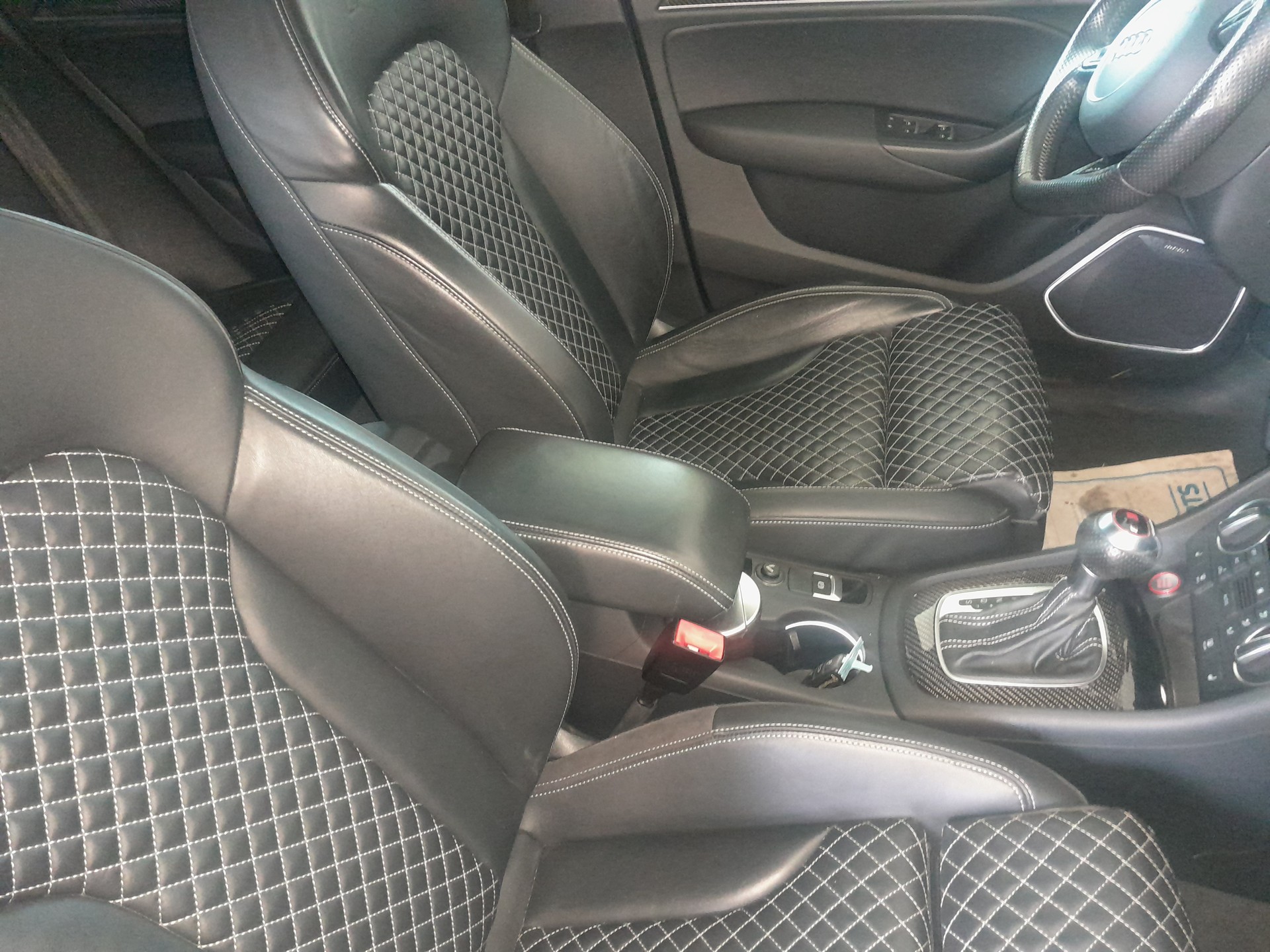 AUDI RS Q3 2.5 TFSI quattro S-tronic-image-12