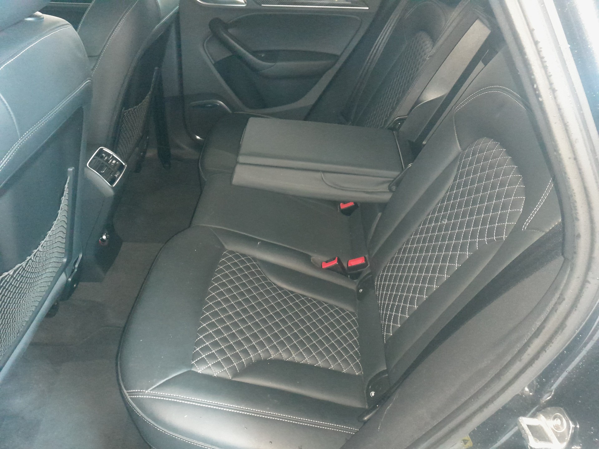 AUDI RS Q3 2.5 TFSI quattro S-tronic-image-9