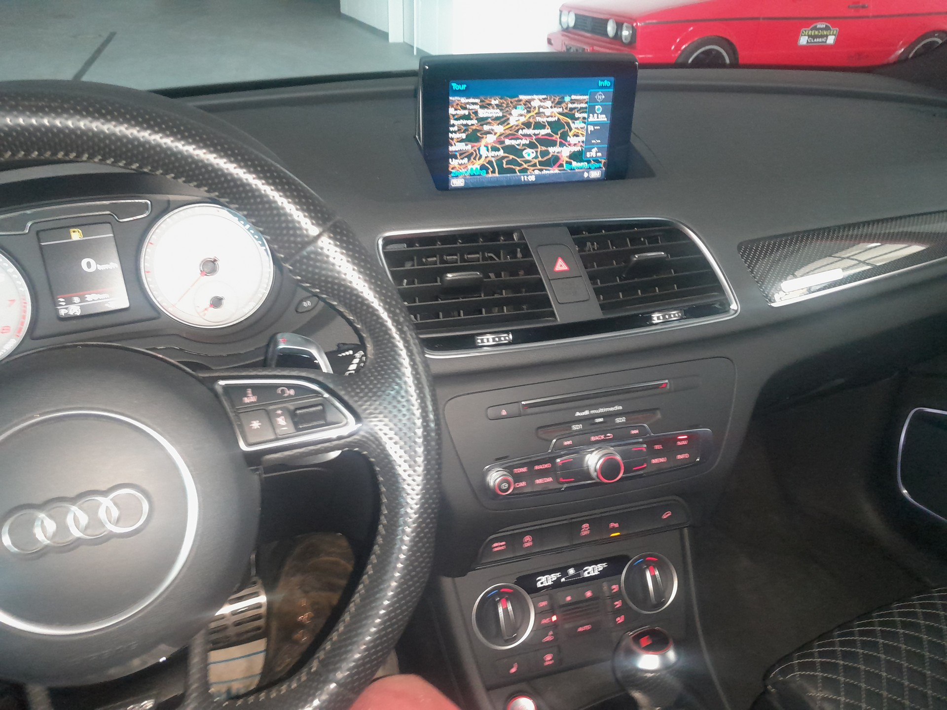 AUDI RS Q3 2.5 TFSI quattro S-tronic-image-5