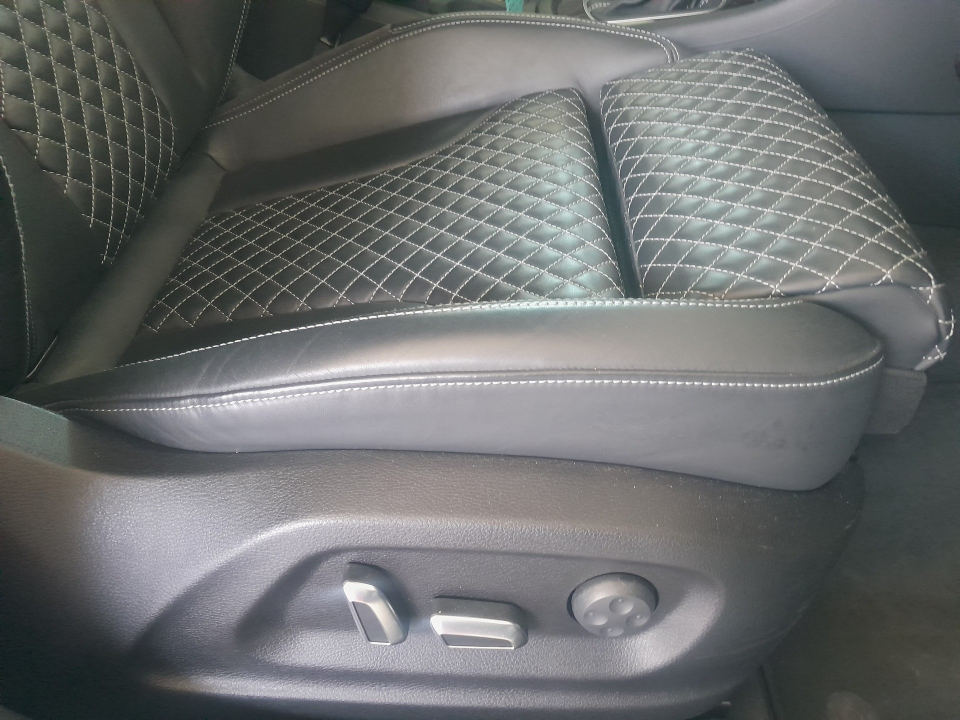 AUDI RS Q3 2.5 TFSI quattro S-tronic-image-11