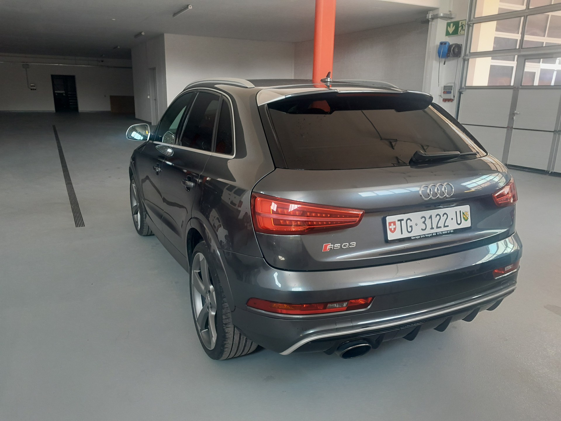 AUDI RS Q3 2.5 TFSI quattro S-tronic-image-8