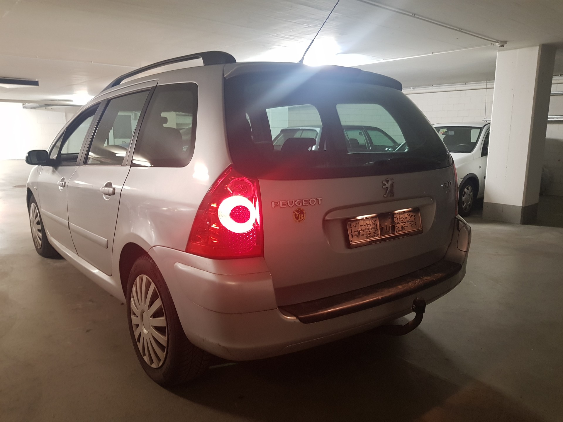PEUGEOT Break-image-2