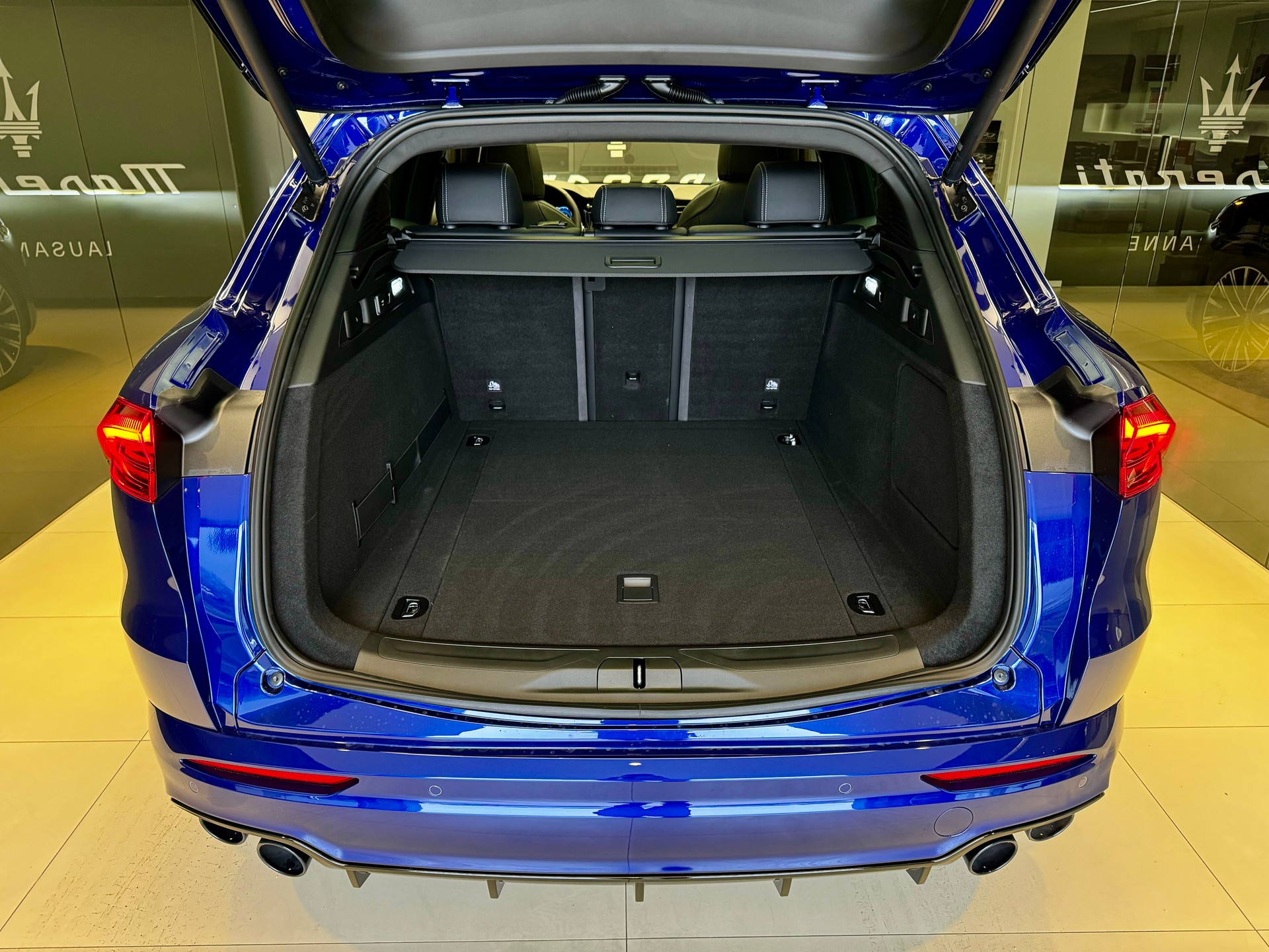 MASERATI Grecale 2.0 MHEV Modena Hybrid Automatica-image-9