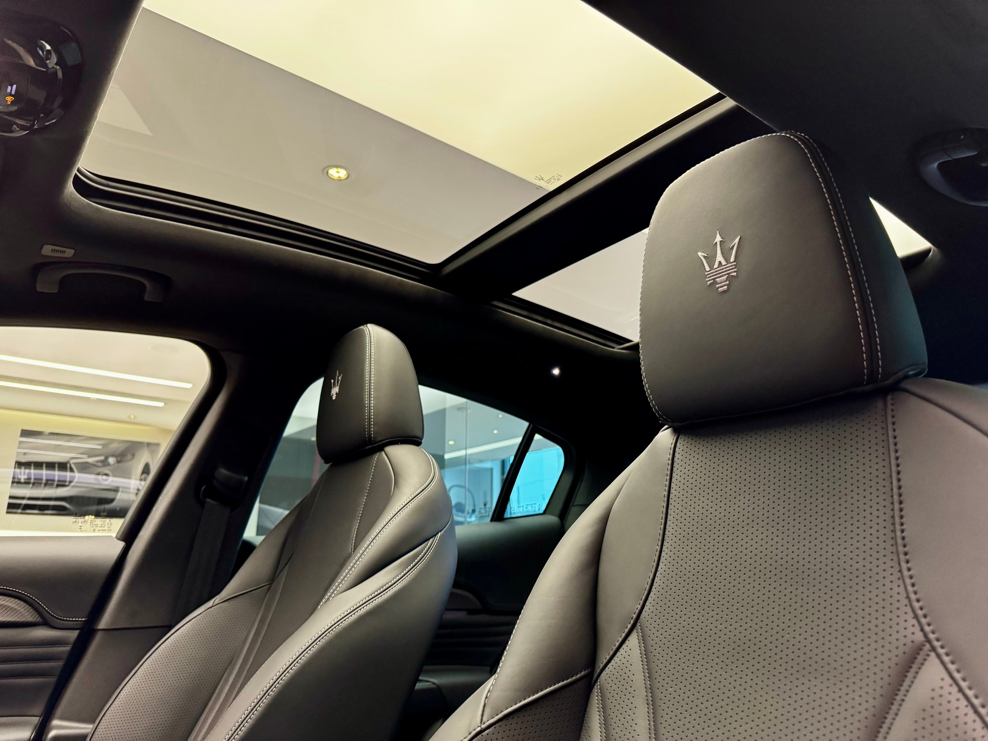 MASERATI Grecale 2.0 MHEV Modena Hybrid Automatica-image-13