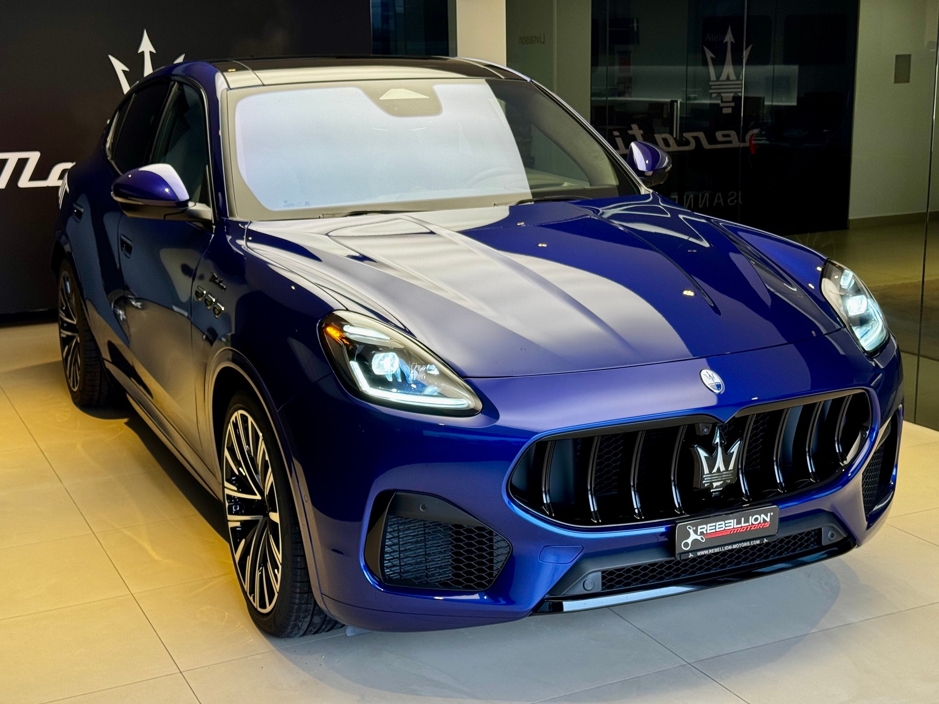 MASERATI Grecale 2.0 MHEV Modena Hybrid Automatica-showroom-element-2