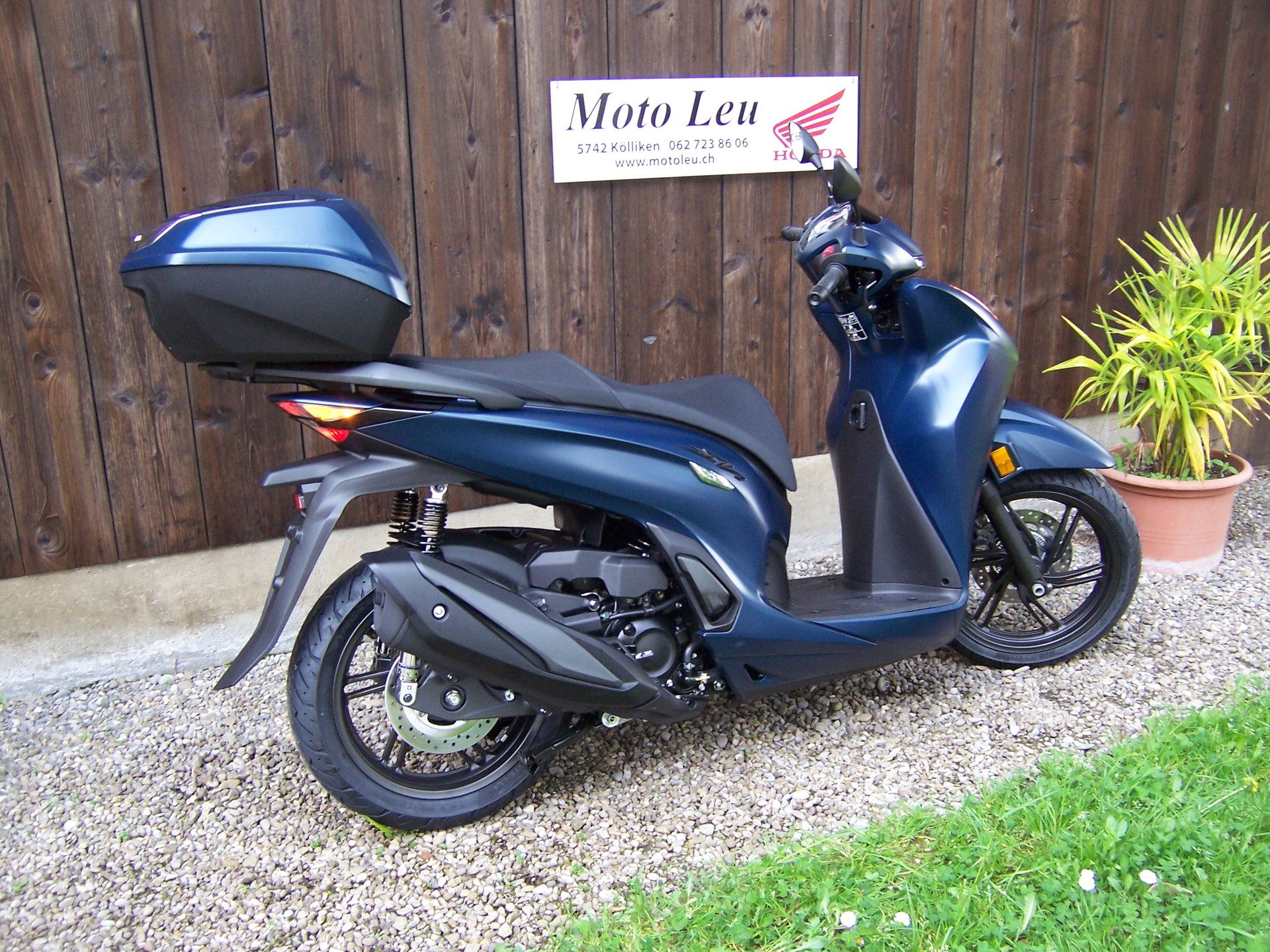 HONDA SH 350 A-image-12