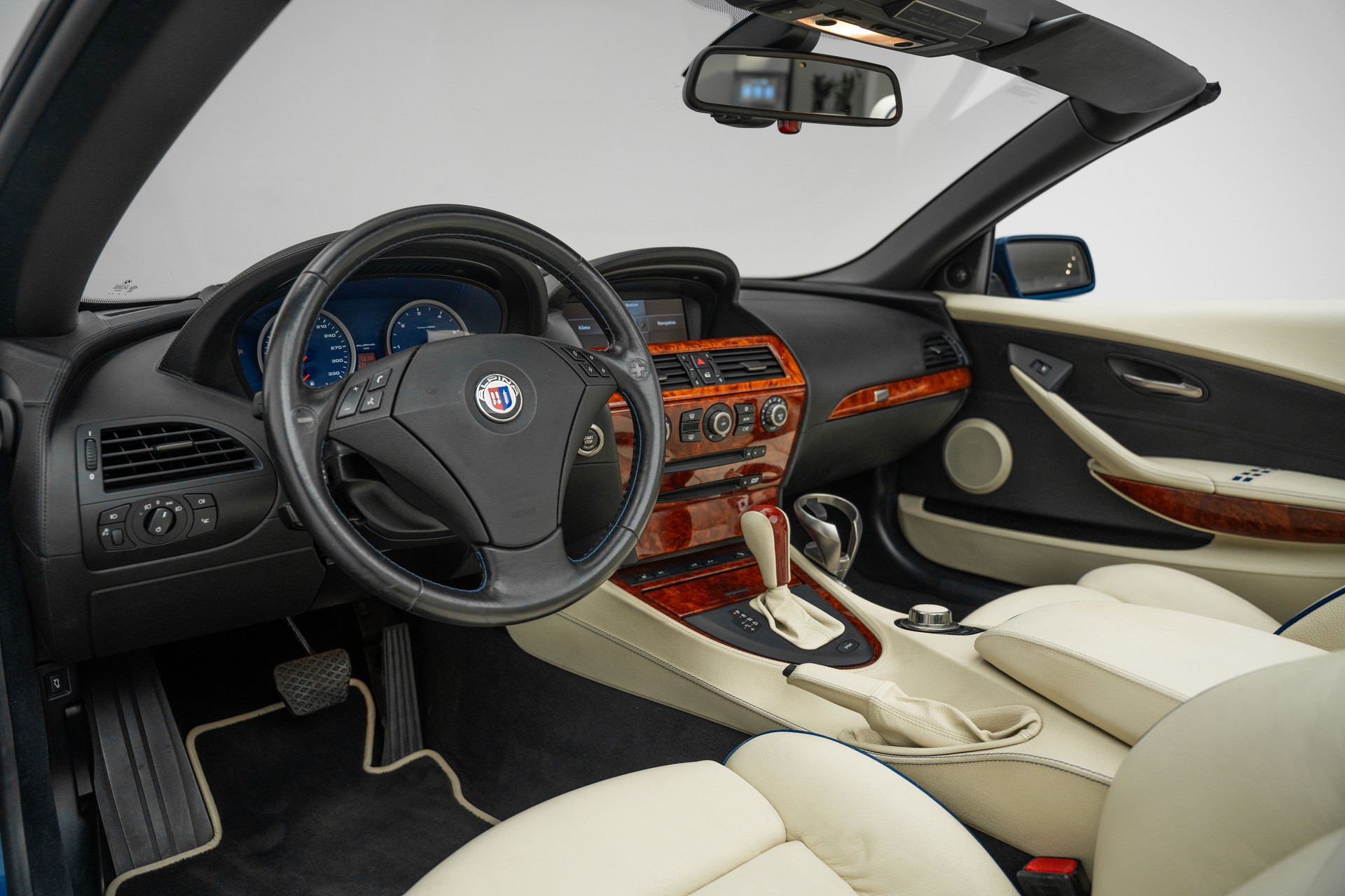 BMW-ALPINA B6 4.4 V8 Cabrio-image-28