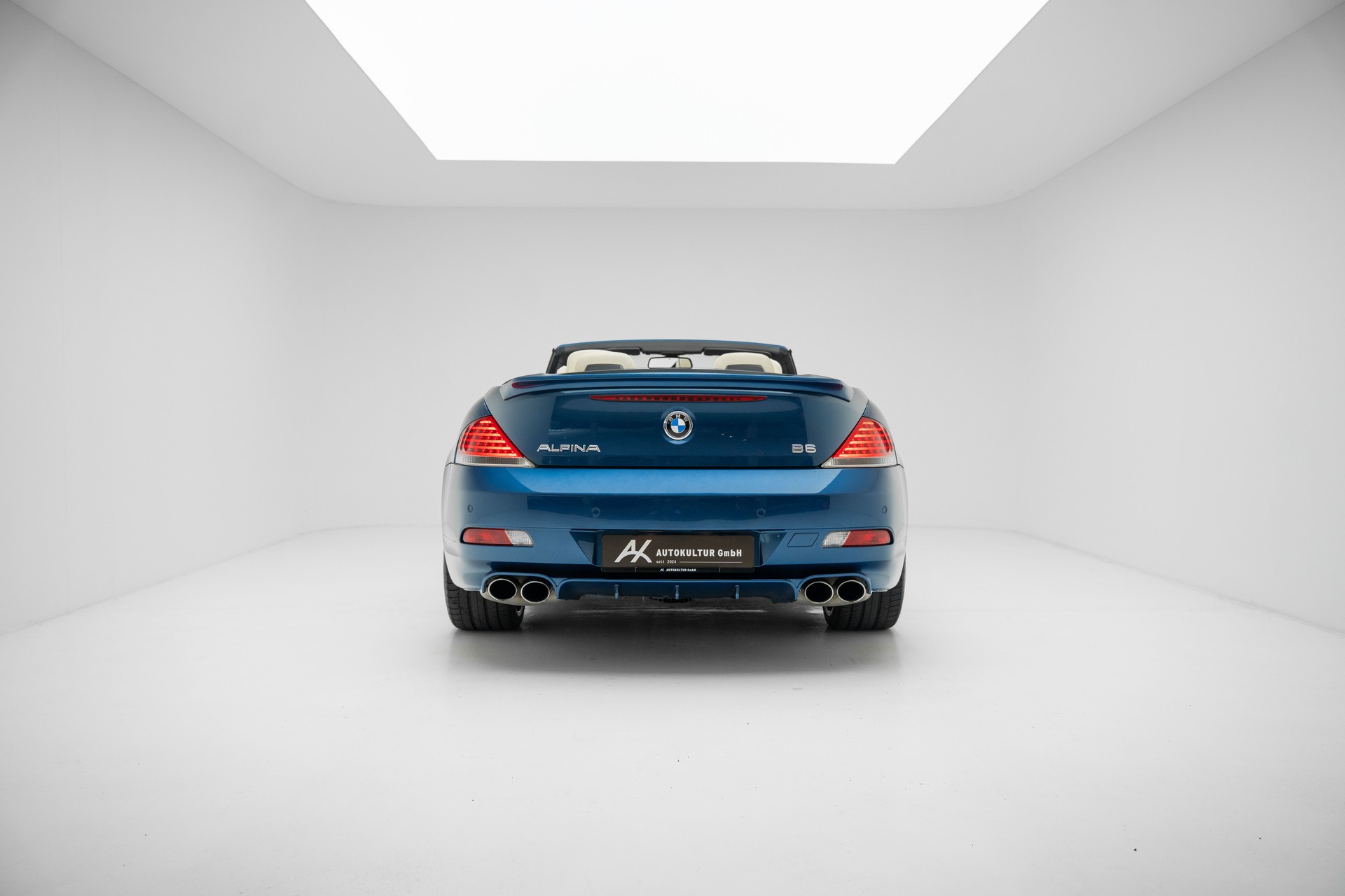 BMW-ALPINA B6 4.4 V8 Cabrio-image-8