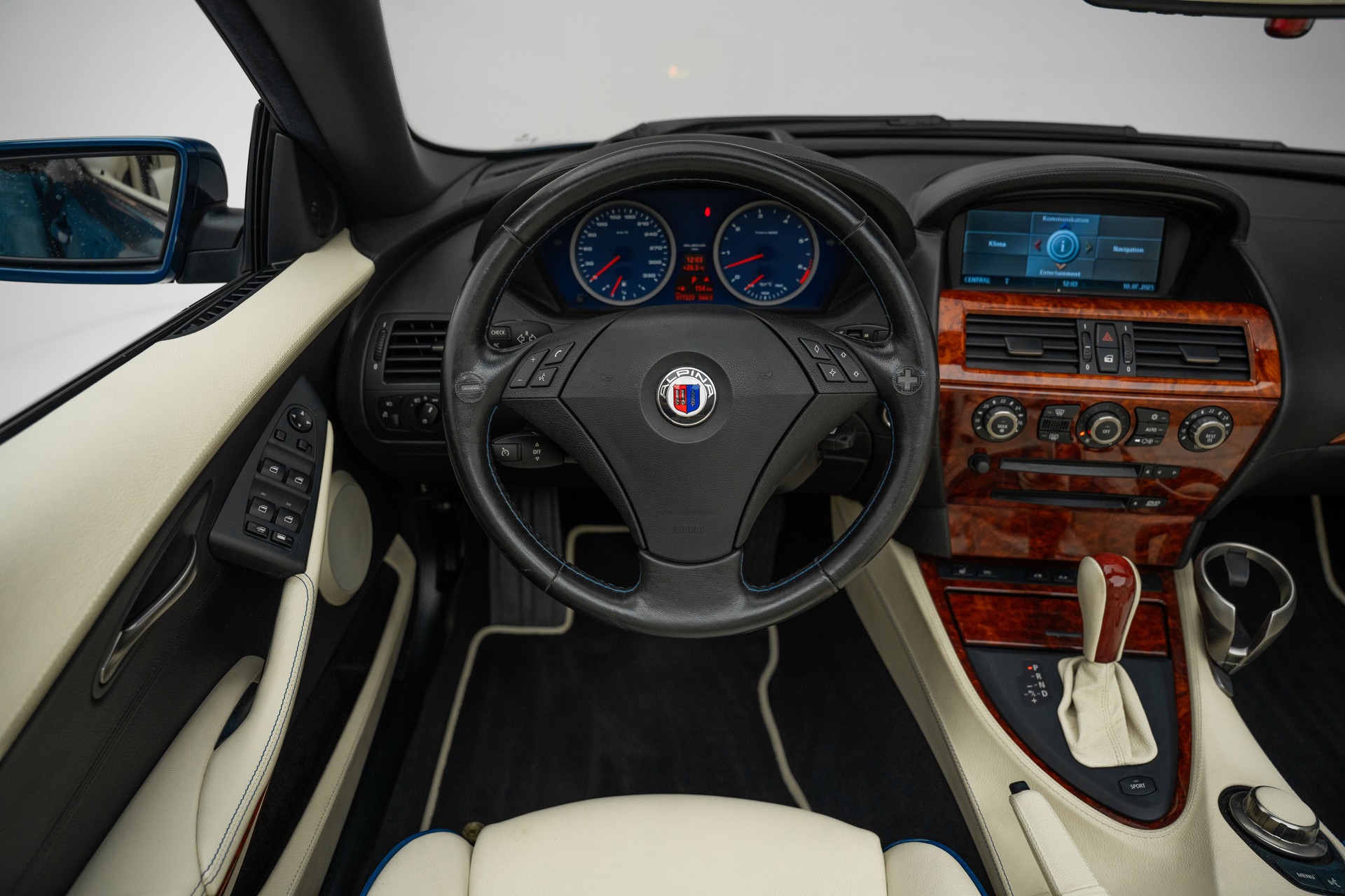 BMW-ALPINA B6 4.4 V8 Cabrio-image-29