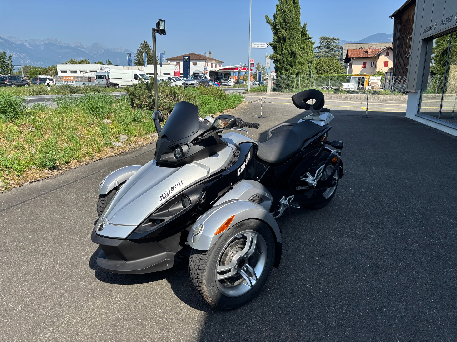 CAN-AM Spyder-image-7