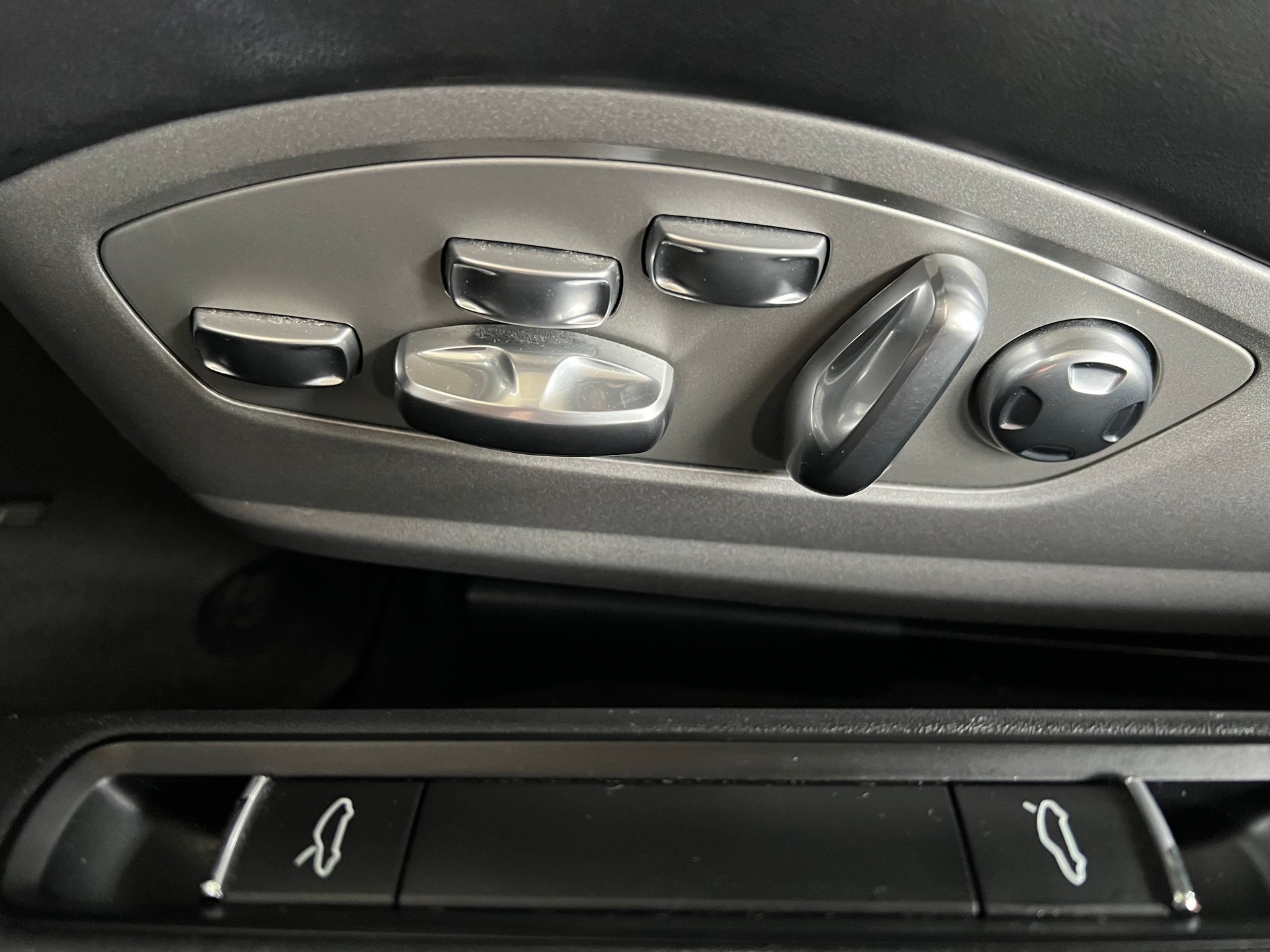 PORSCHE 911 Turbo S PDK / original Aerokit Turbo-image-4
