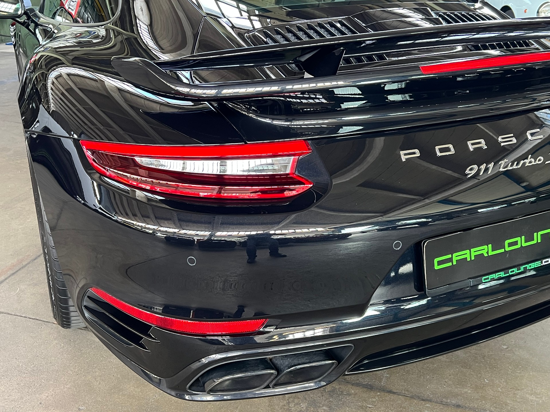 PORSCHE 911 Turbo S PDK / original Aerokit Turbo-image-11