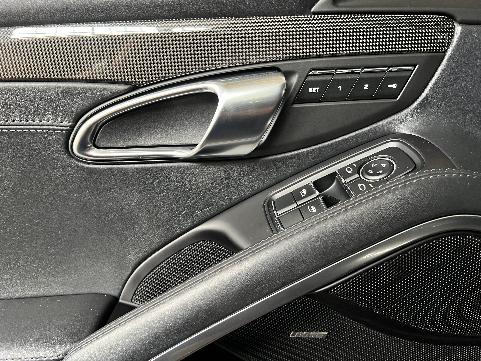 PORSCHE 911 Turbo S PDK / original Aerokit Turbo-showroom-element-3
