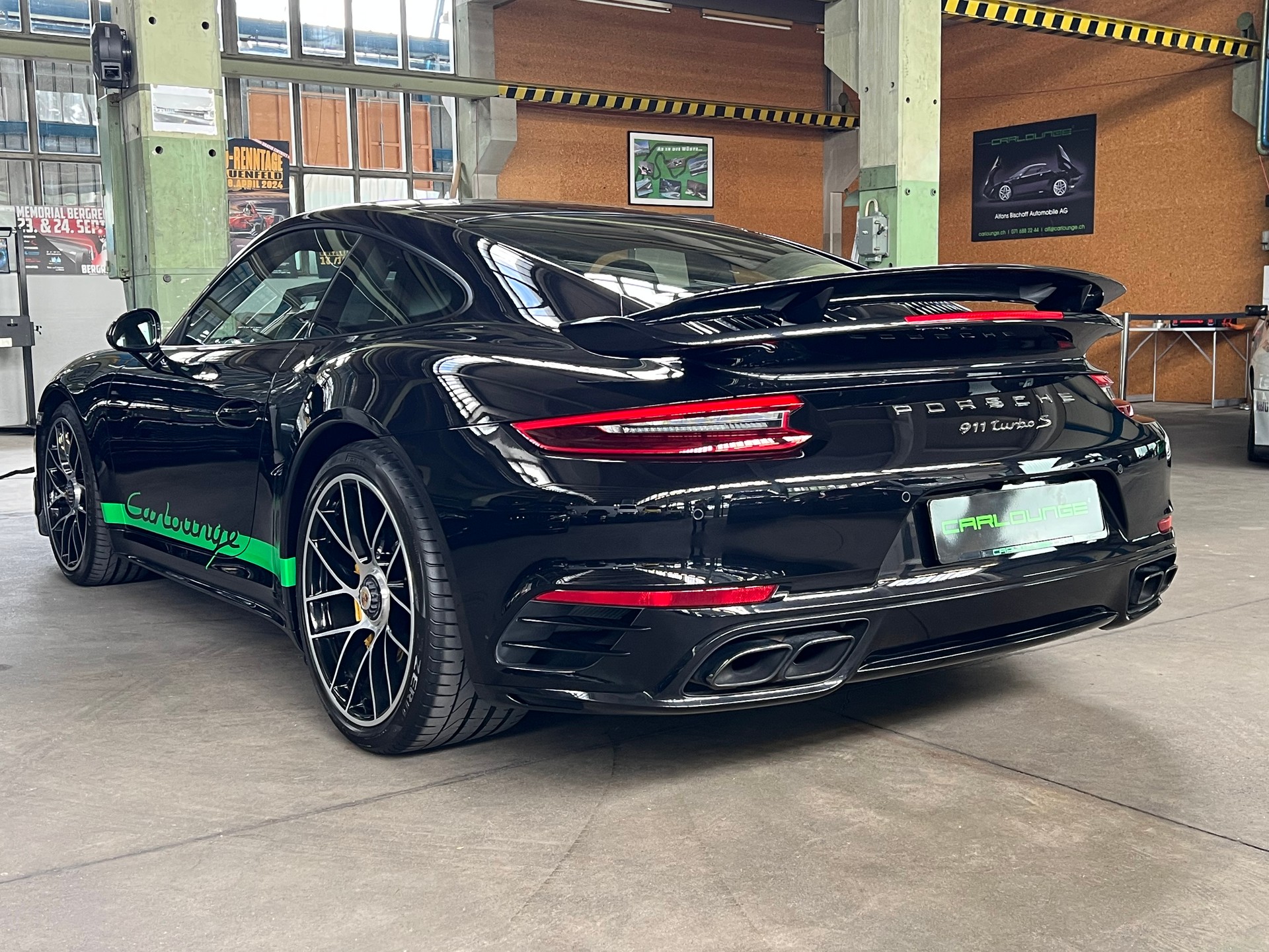 PORSCHE 911 Turbo S PDK / original Aerokit Turbo-image-13