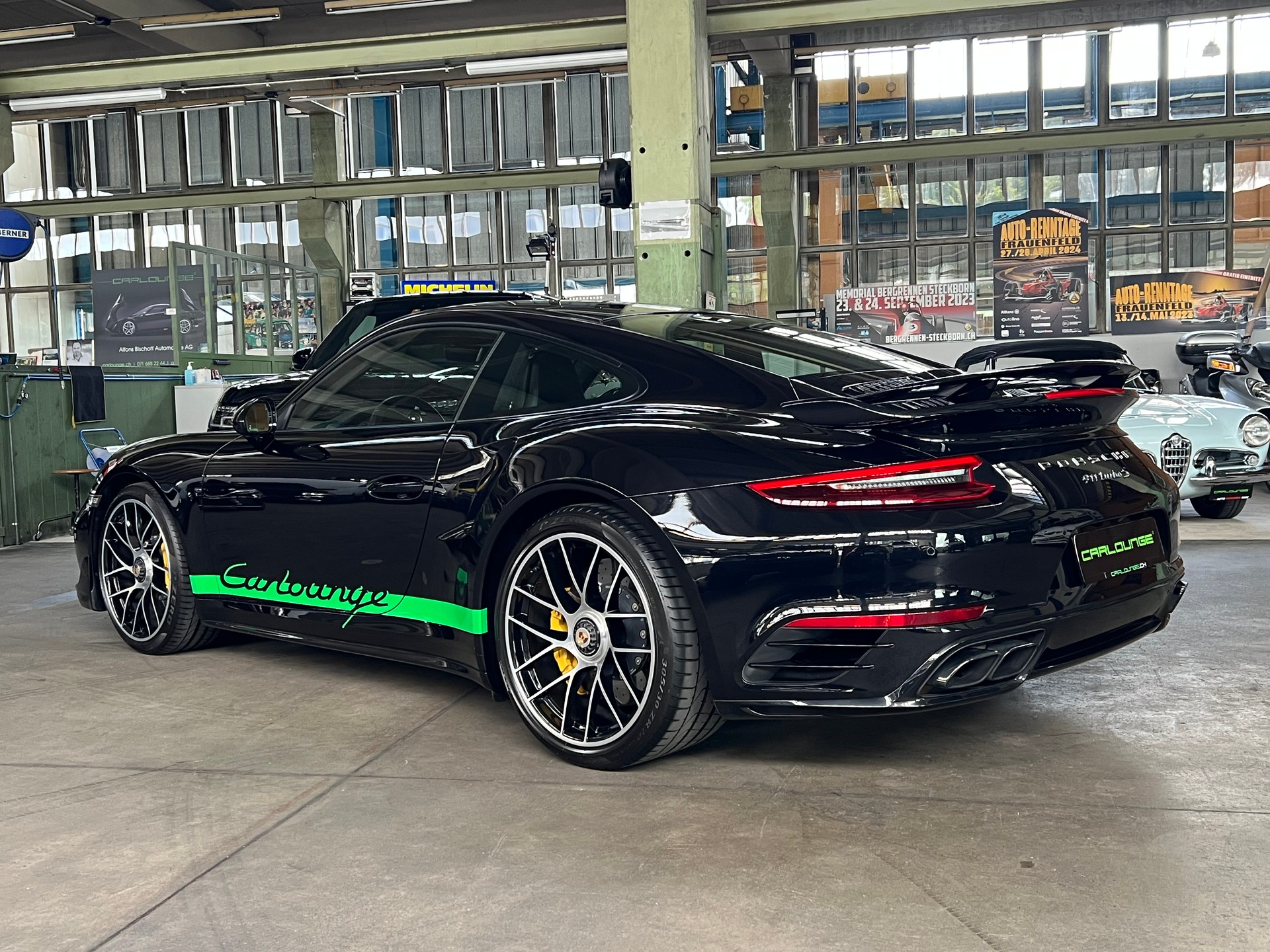 PORSCHE 911 Turbo S PDK / original Aerokit Turbo-image-14