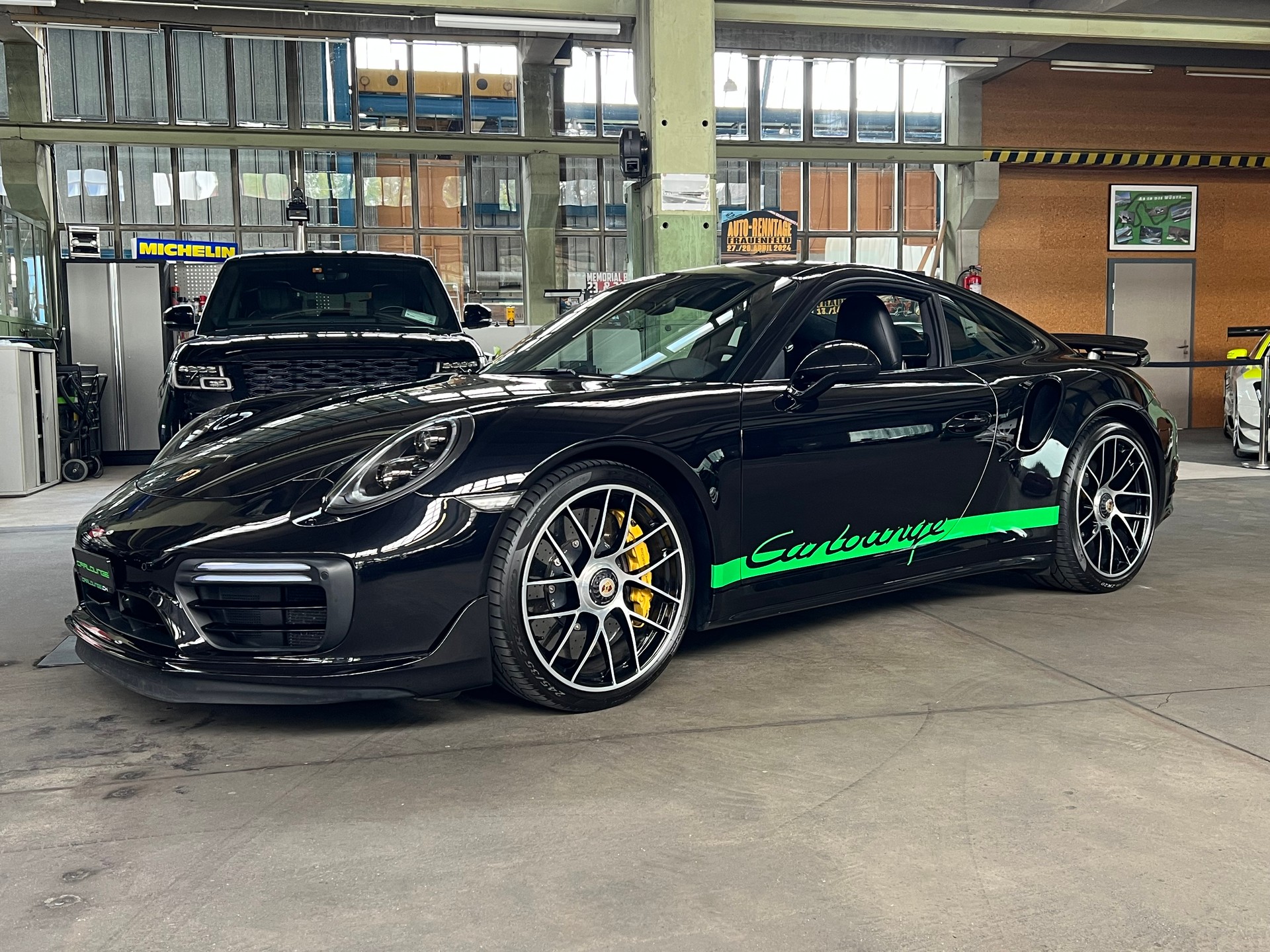 PORSCHE 911 Turbo S PDK / original Aerokit Turbo-image-12