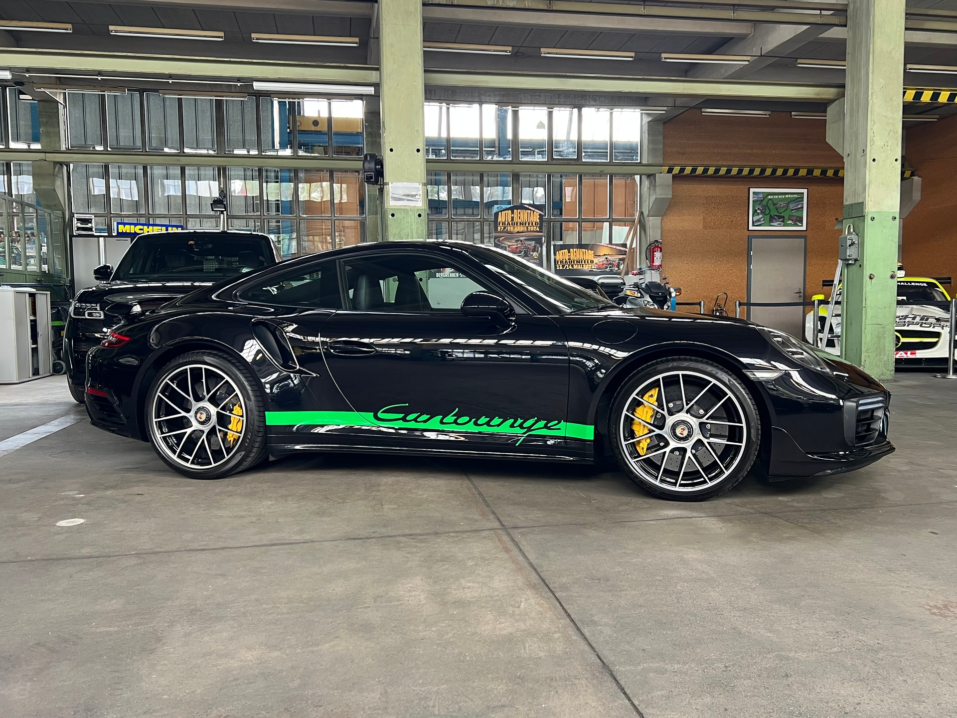 PORSCHE 911 Turbo S PDK / original Aerokit Turbo-image-19