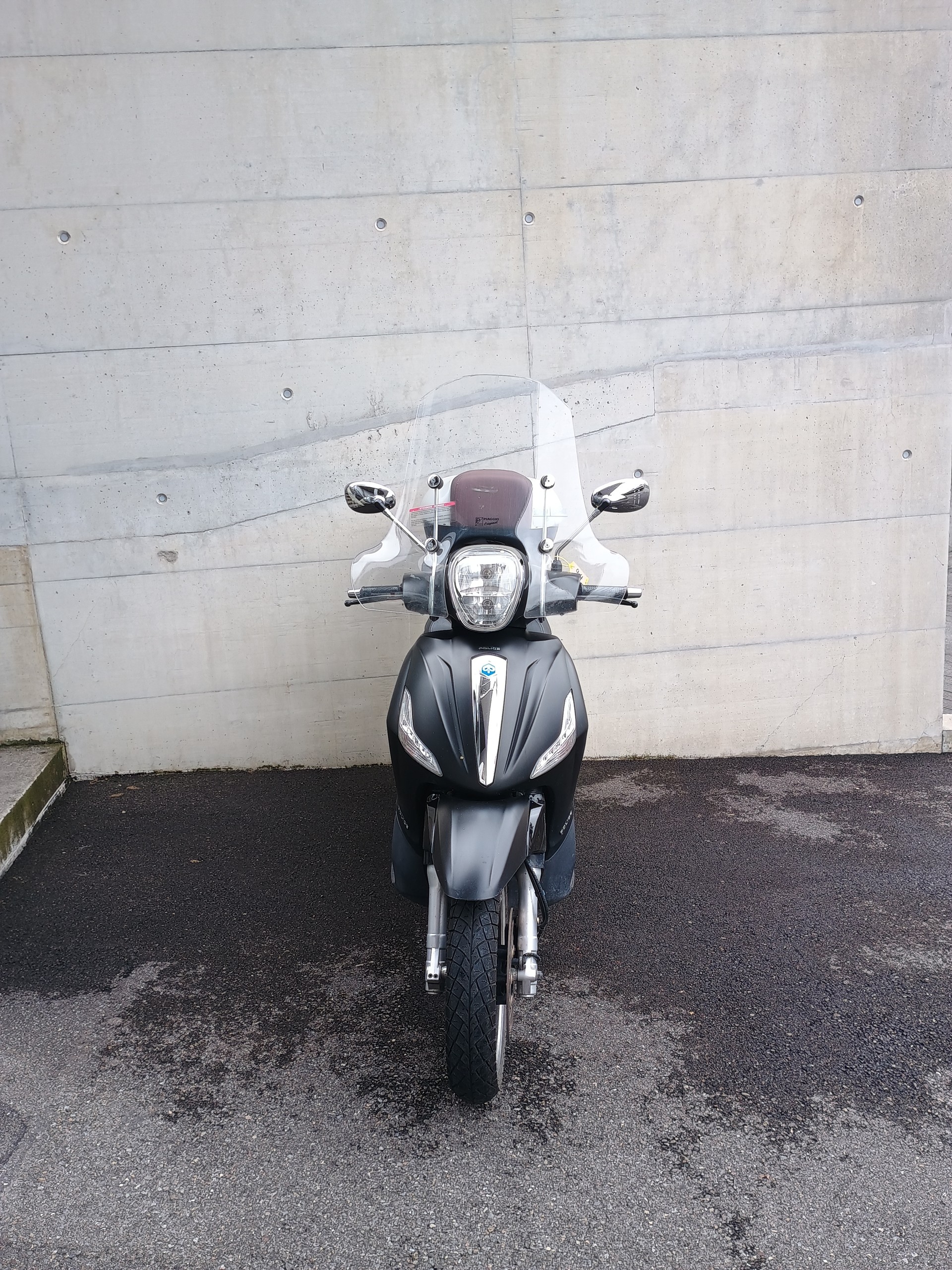 PIAGGIO Beverly 300 i.e. ABS Police-image-1