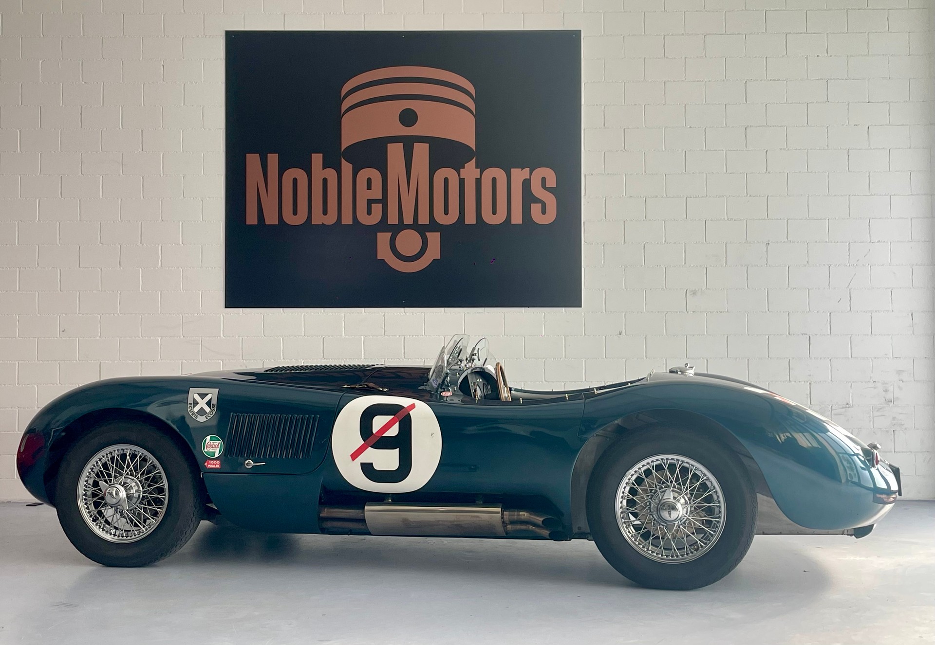 JAGUAR 3.4l C - Typ / Jaguar XKC (C-Type) Vollaluminium-showroom-element-3