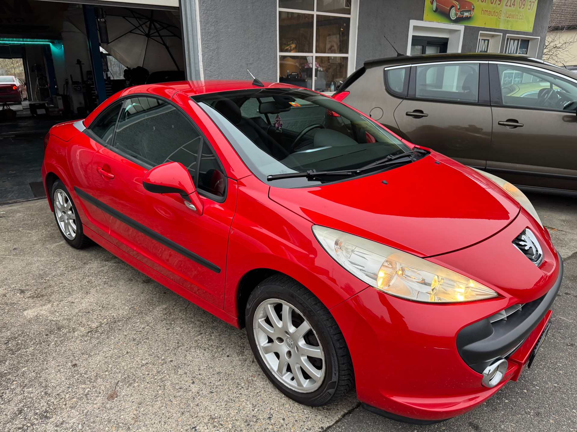 PEUGEOT 207 CC 1.6 16V Platinium Edition-image-3