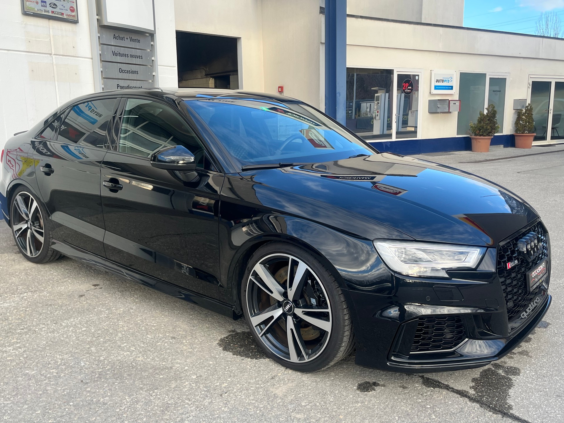 AUDI RS3 Limousine 2.5 TSI quattro S-tronic-showroom-element-2