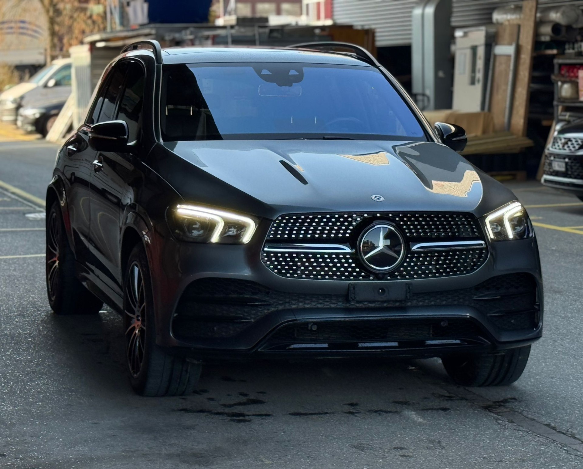 MERCEDES-BENZ GLE 450 4Matic AMG Line 9G-Tronic-showroom-element-1