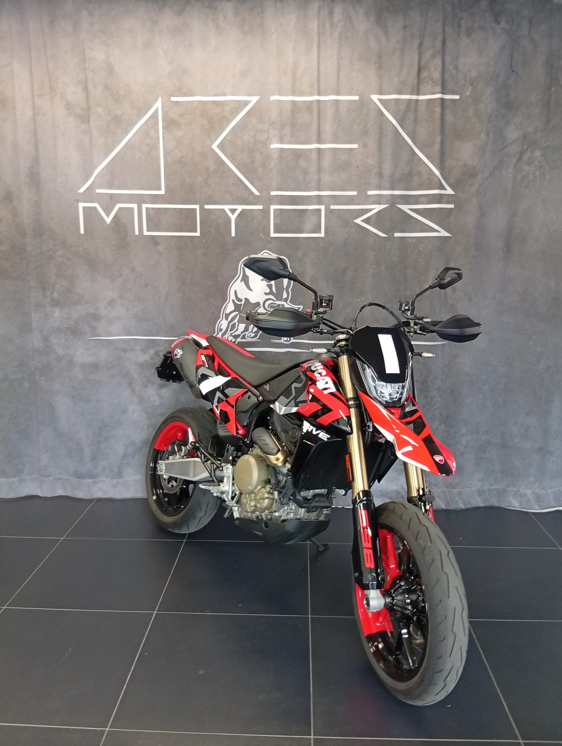 DUCATI Hypermotard 698 Mono RVE (35kW)-image-1