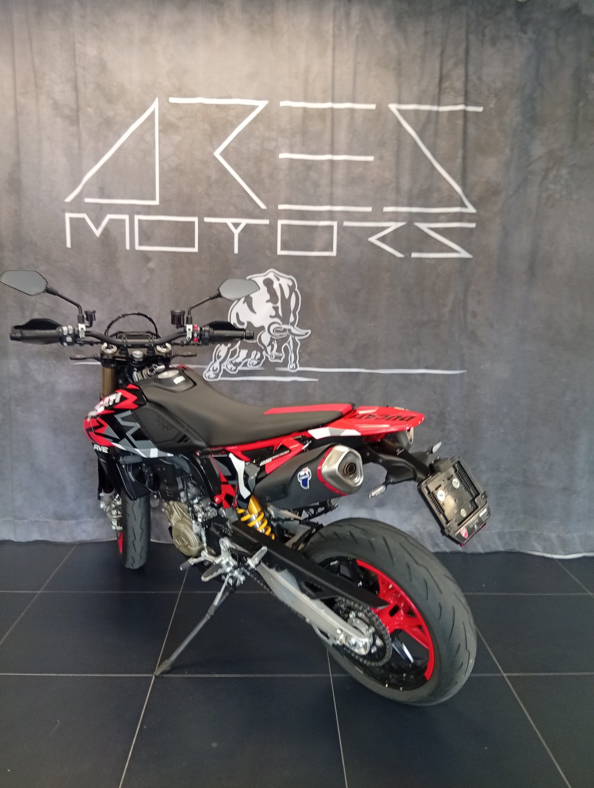 DUCATI Hypermotard 698 Mono RVE (35kW)-image-4