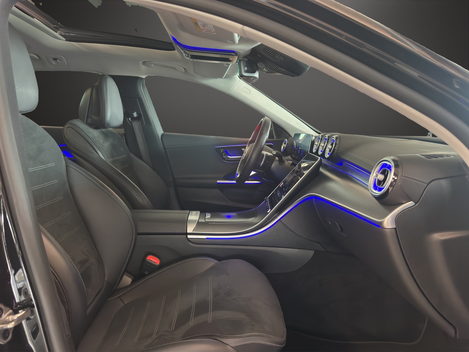 MERCEDES-BENZ C 220 d T 4M AMG Line-image-10