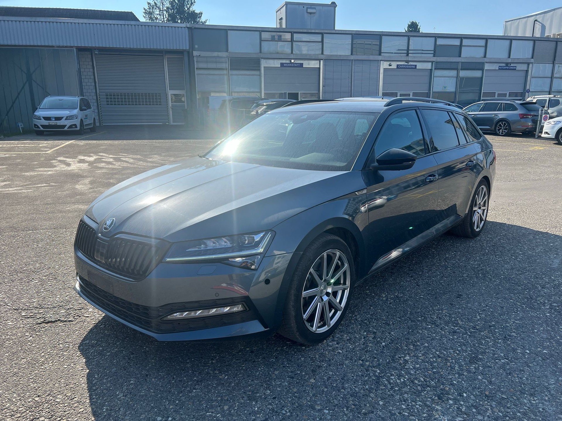 SKODA Superb Combi 2.0 TSI SportLine 4x4 DSG-image-1