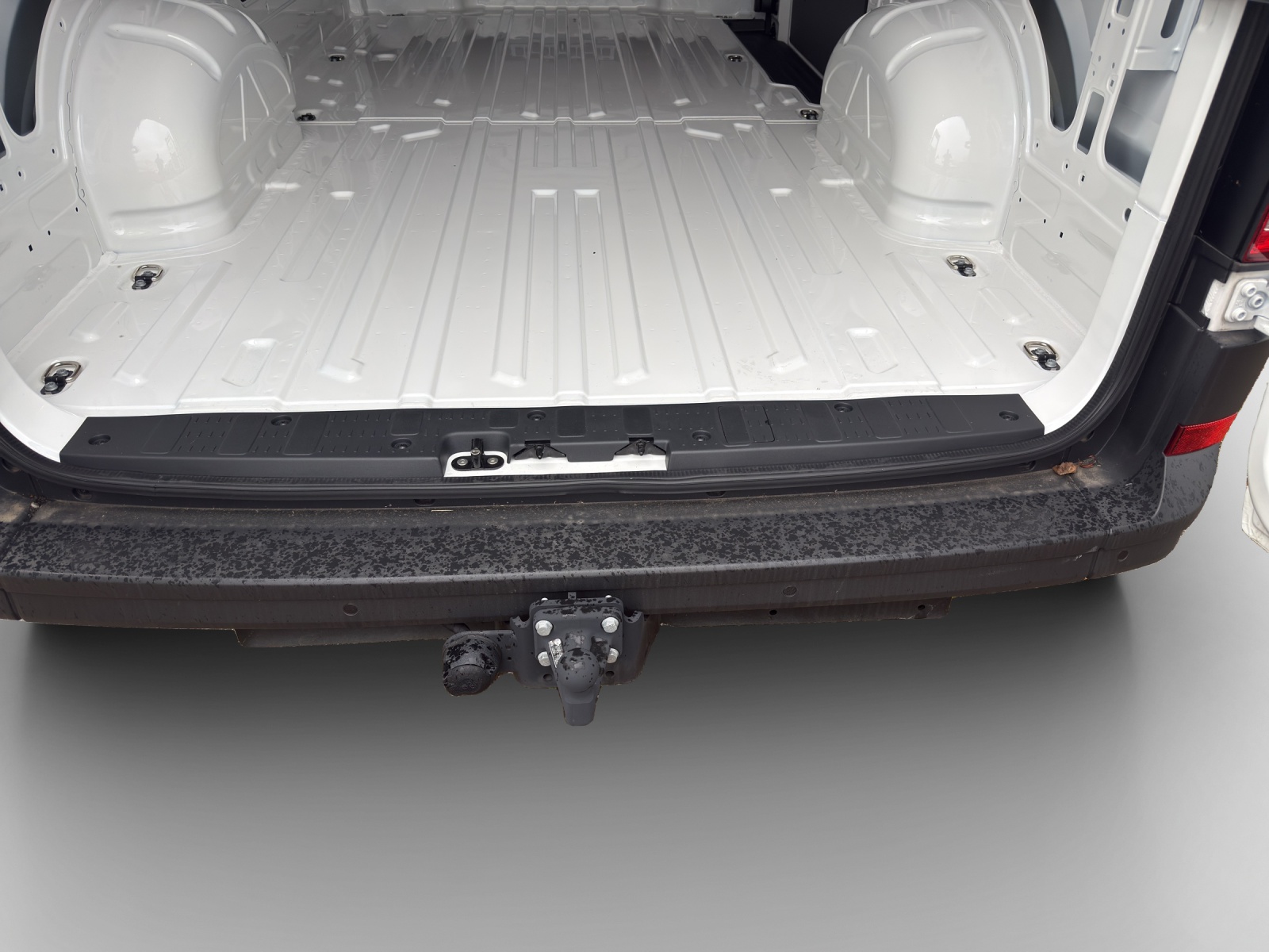 VW Crafter 35 2.0 BiTDI Entry L3 A-image-12
