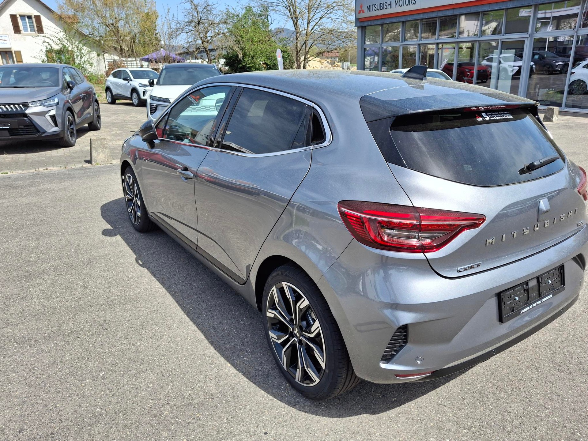 MITSUBISHI COLT 1.6 HEV Intense-image-4